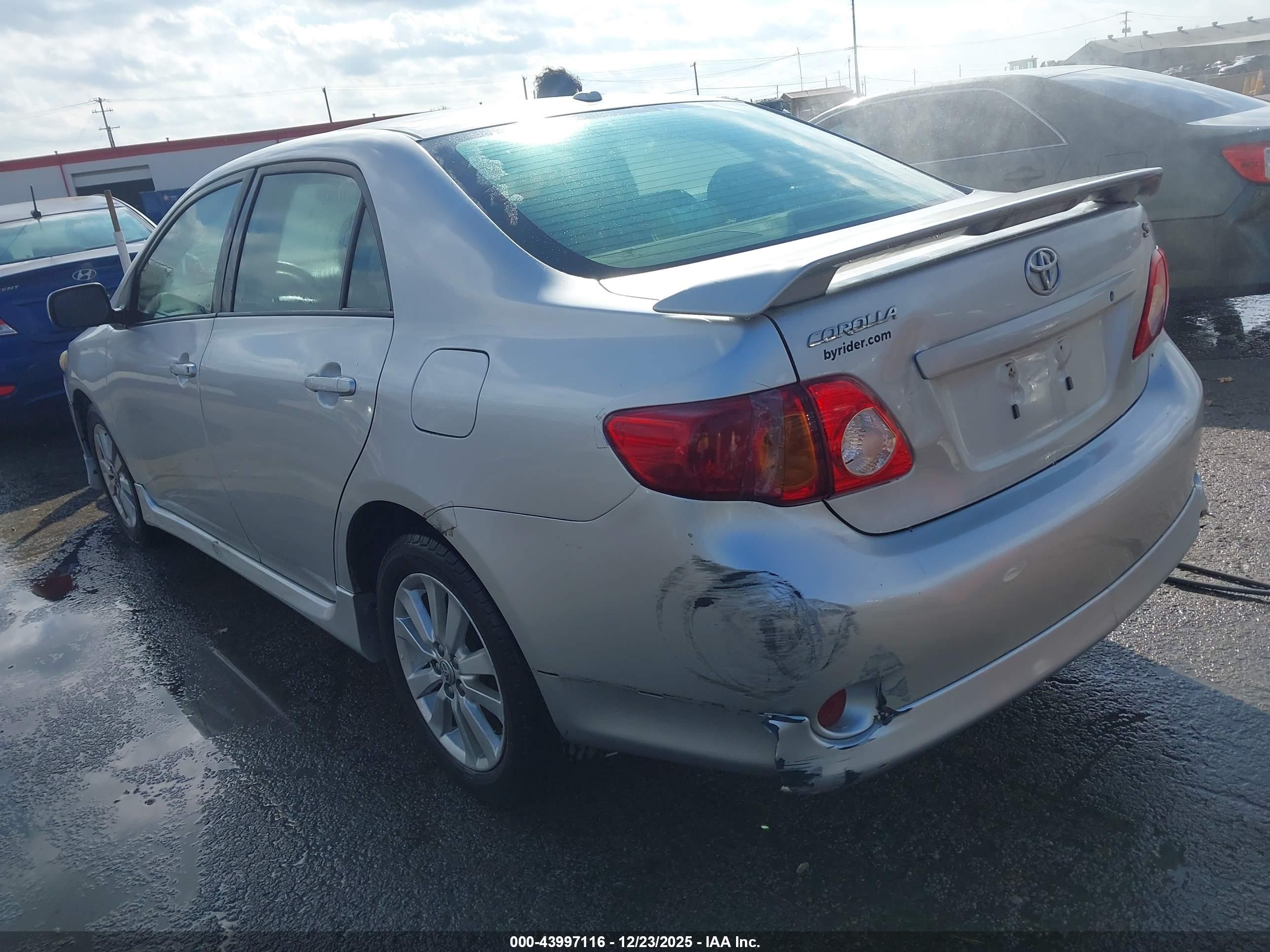 TOYOTA COROLLA image 3