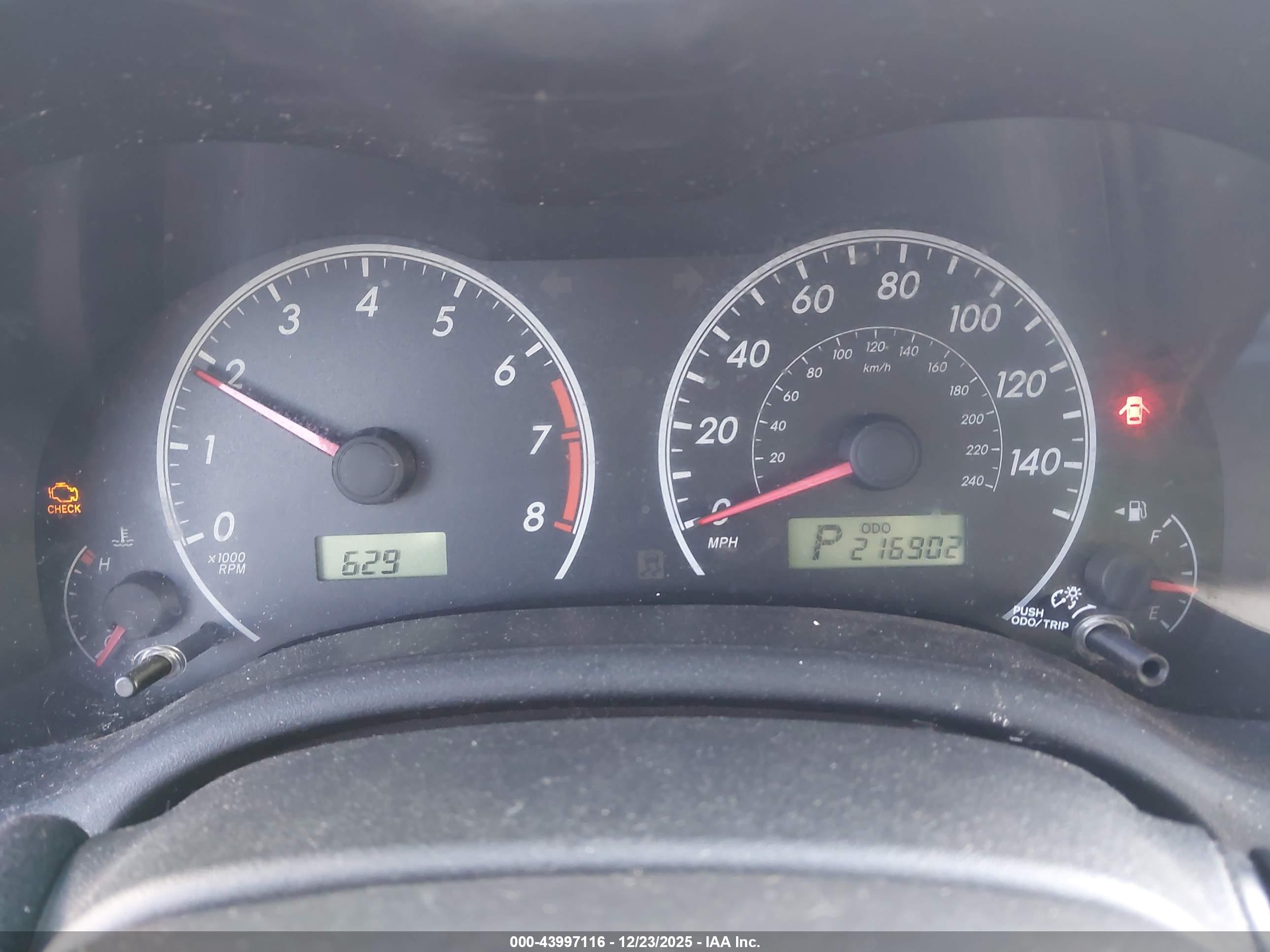 TOYOTA COROLLA image 7