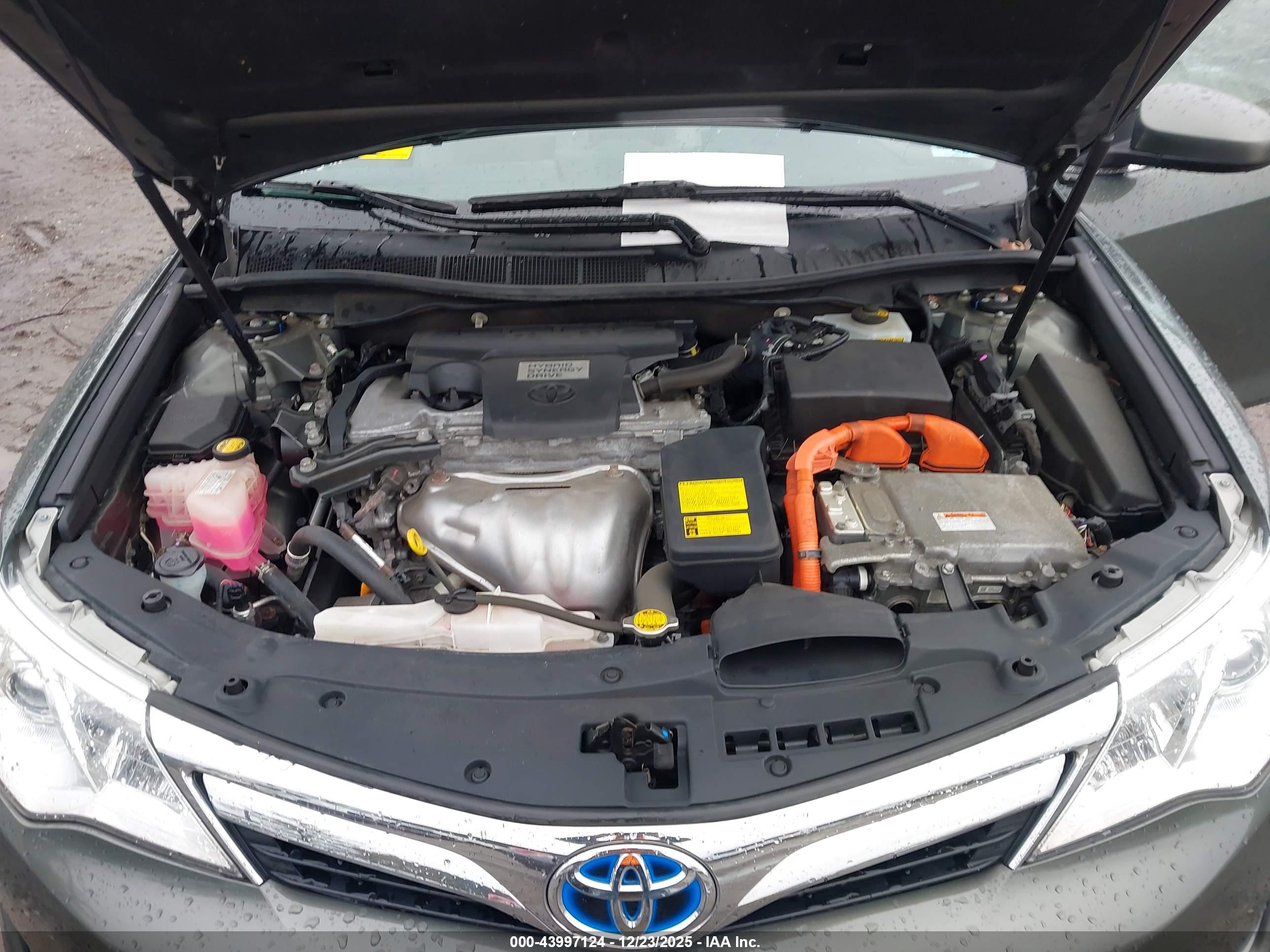 TOYOTA CAMRY image 10