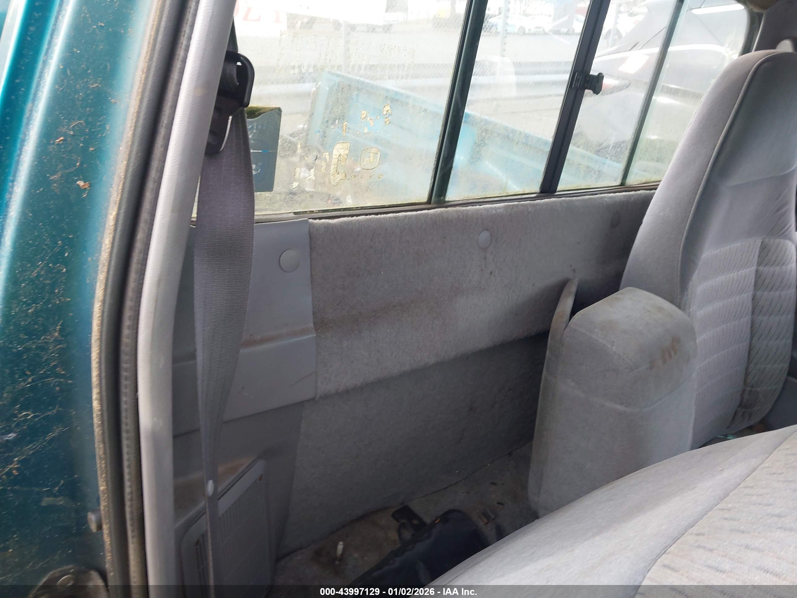 FORD RANGER image 8
