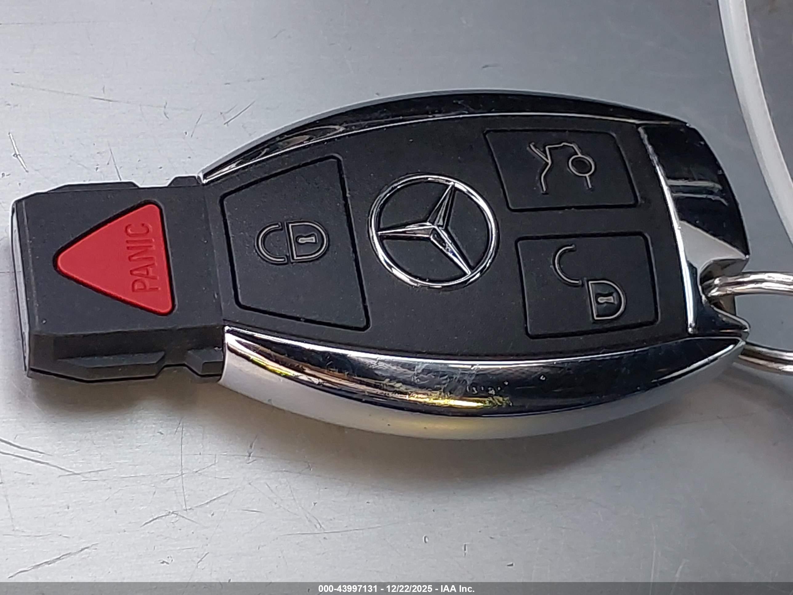 MERCEDES-BENZ C image 11