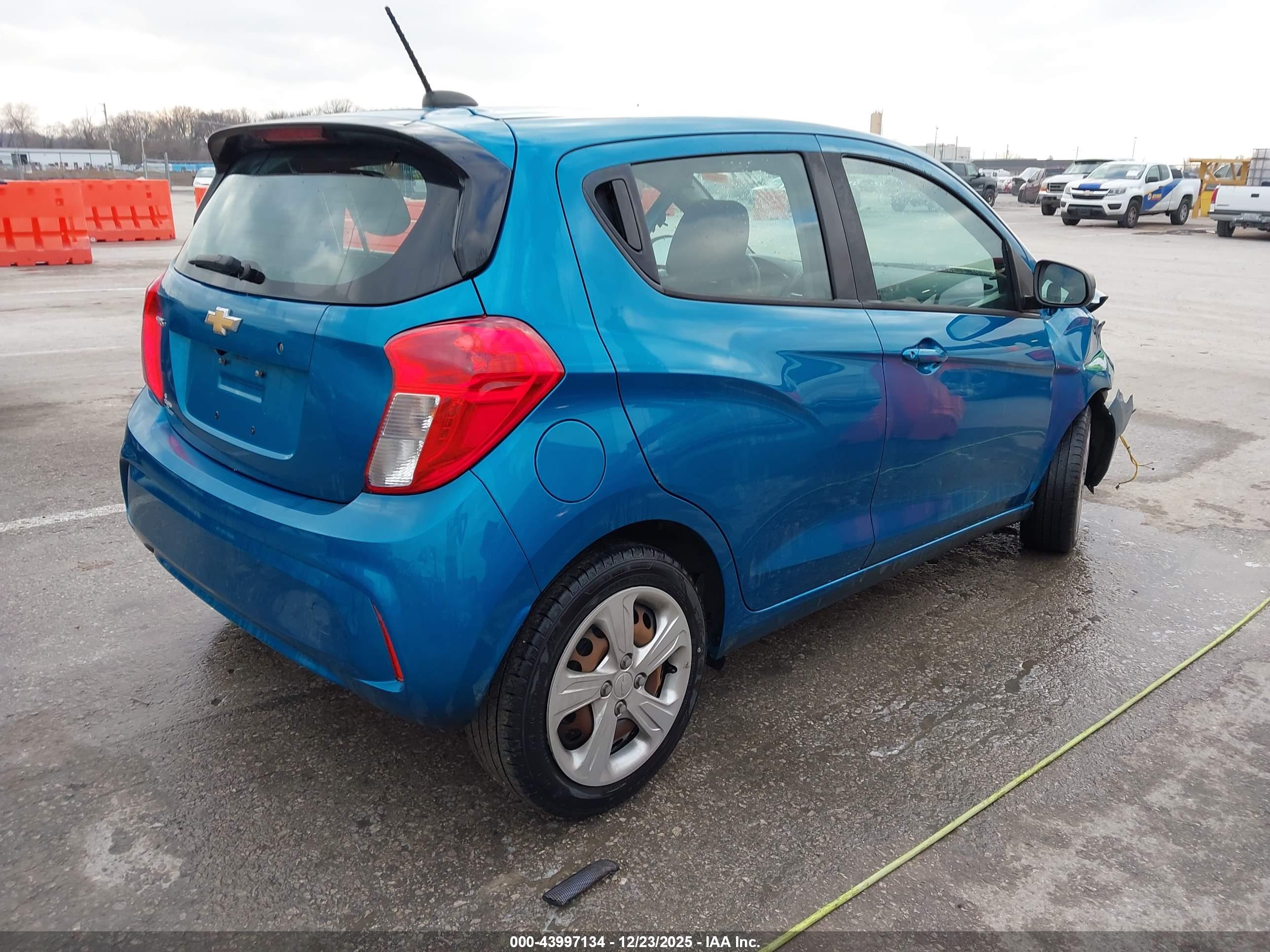 CHEVROLET SPARK image 4