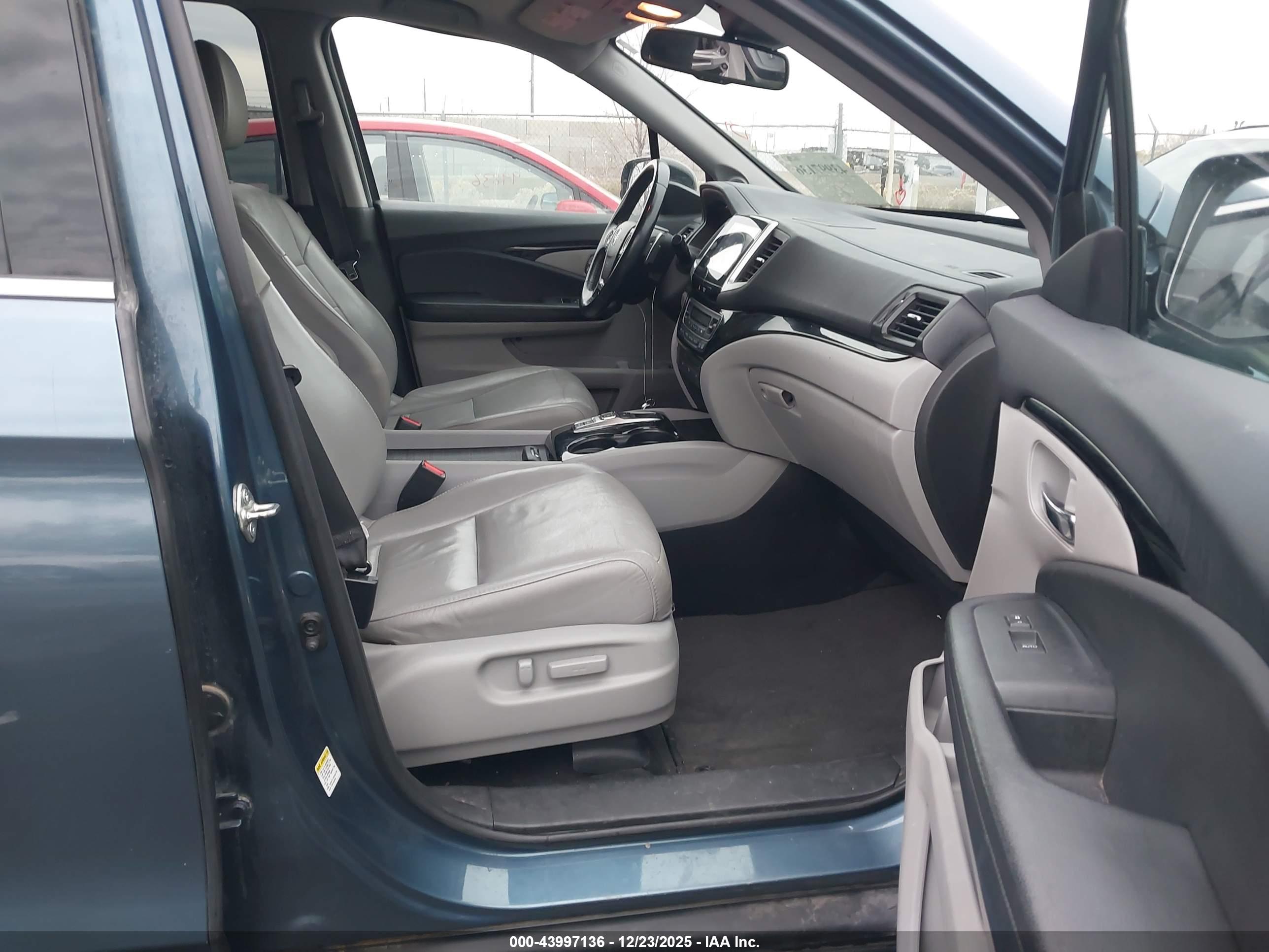 HONDA PILOT image 5