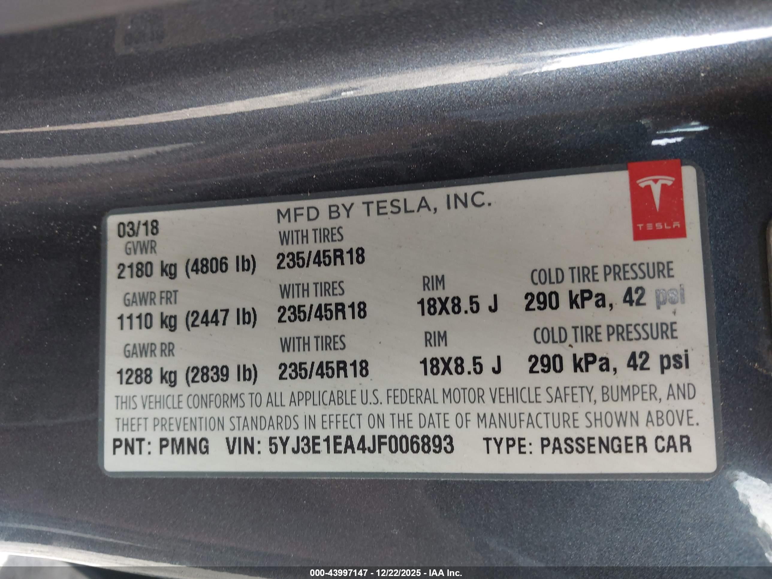 TESLA MODEL image 9