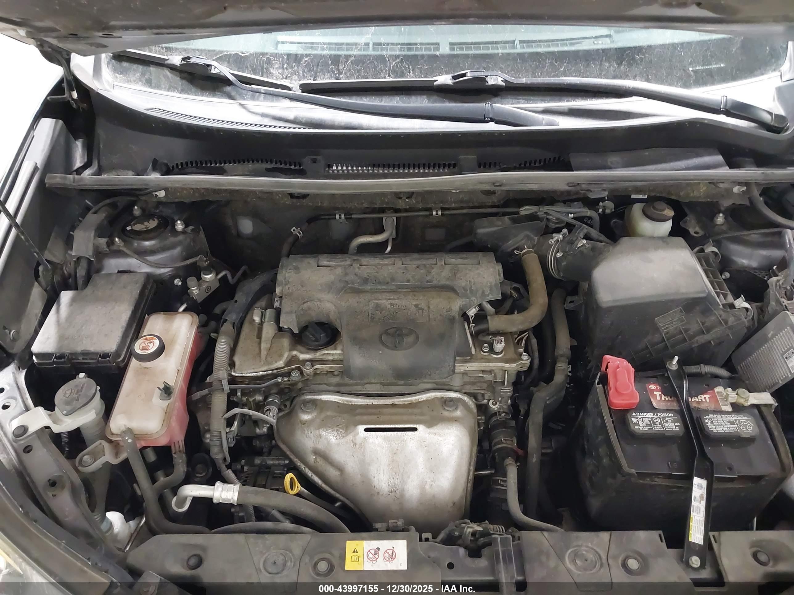 TOYOTA RAV4 image 10