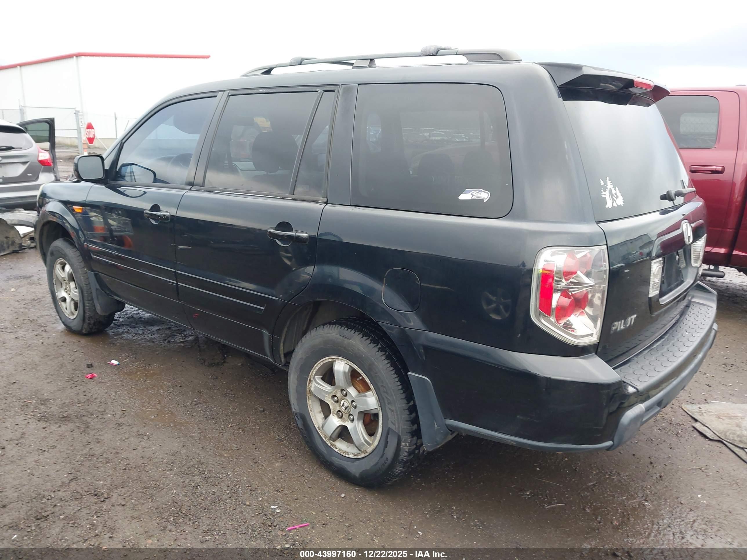 HONDA PILOT image 3