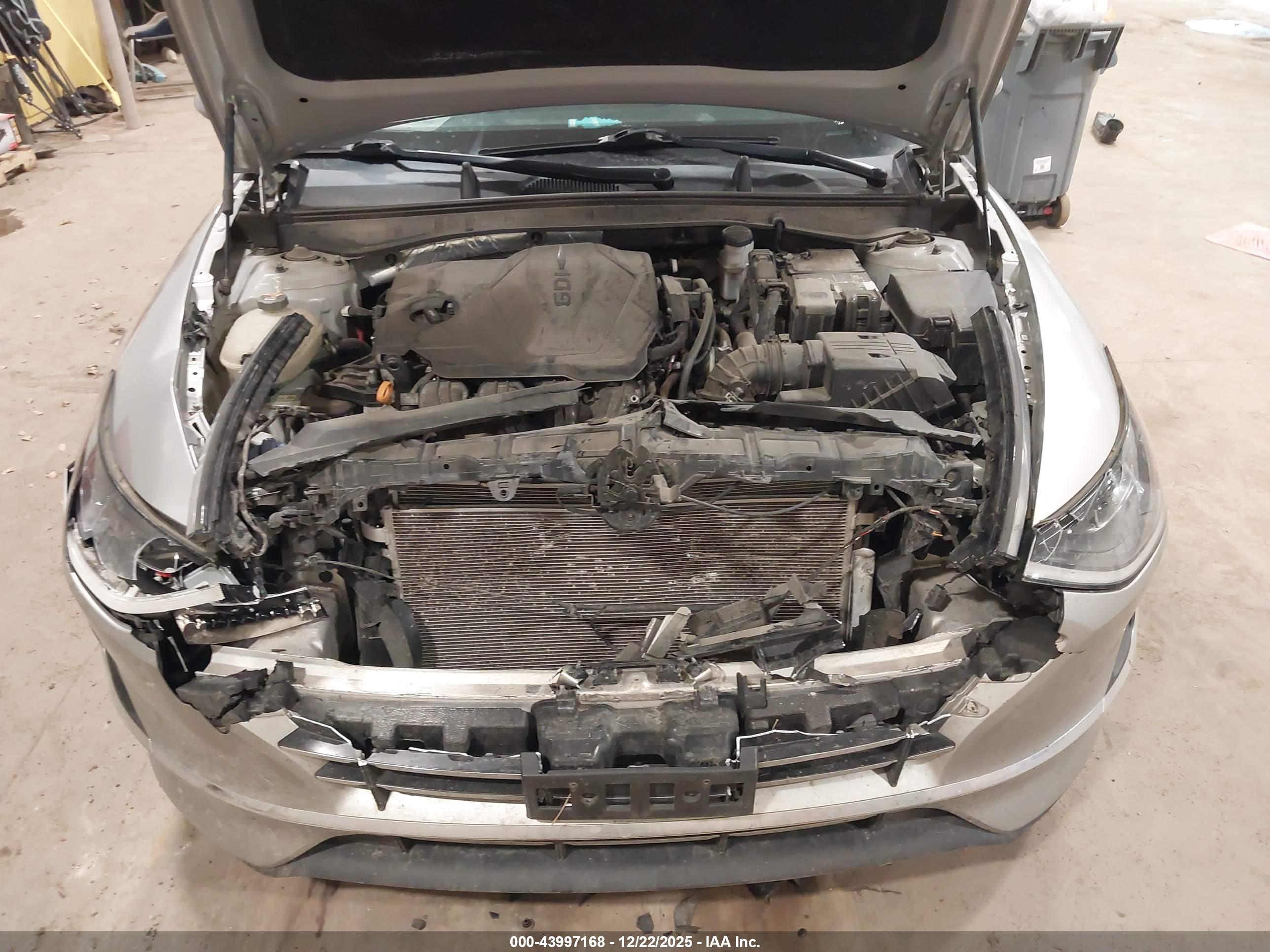 HYUNDAI SONATA image 10