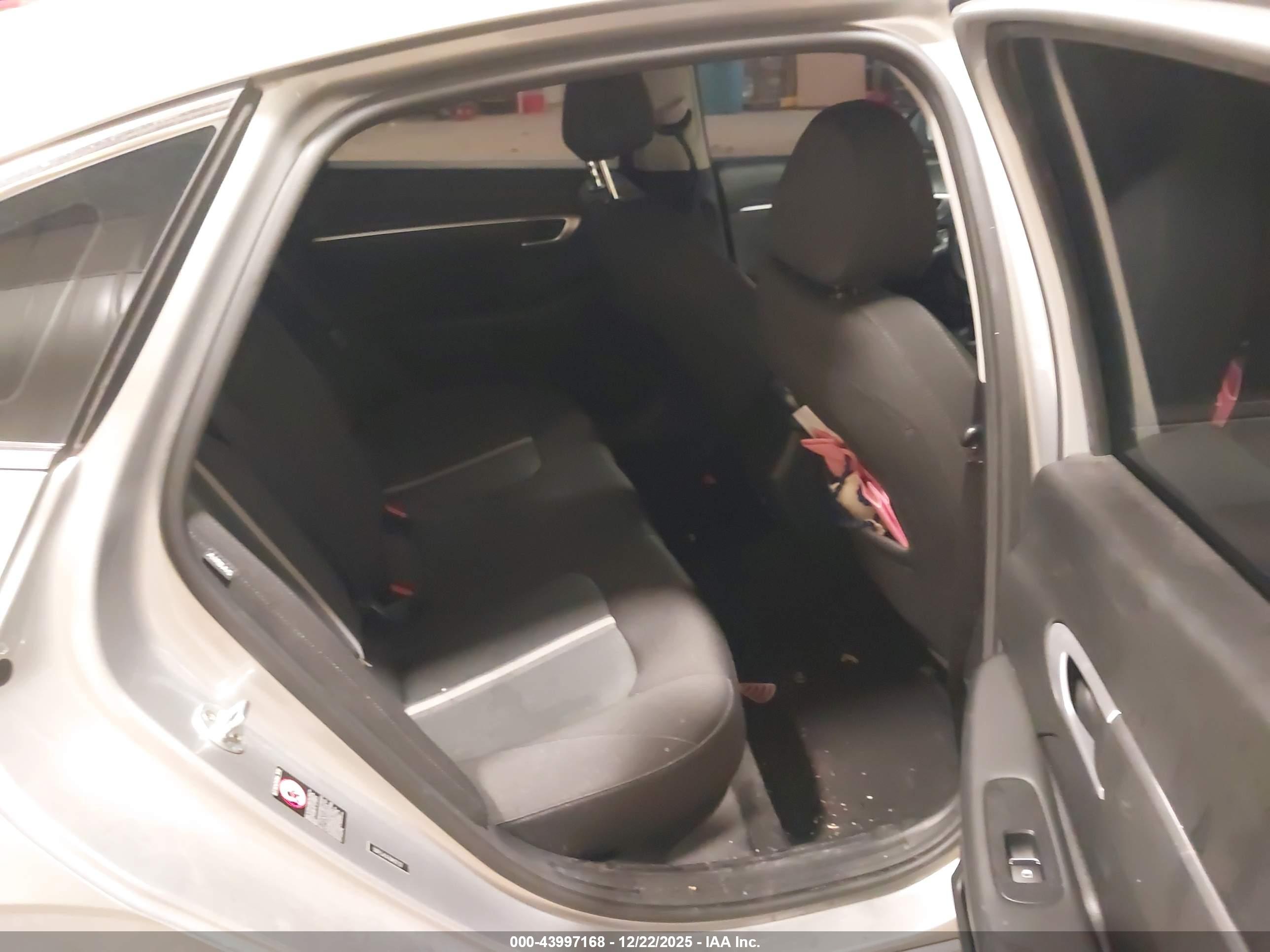 HYUNDAI SONATA image 8