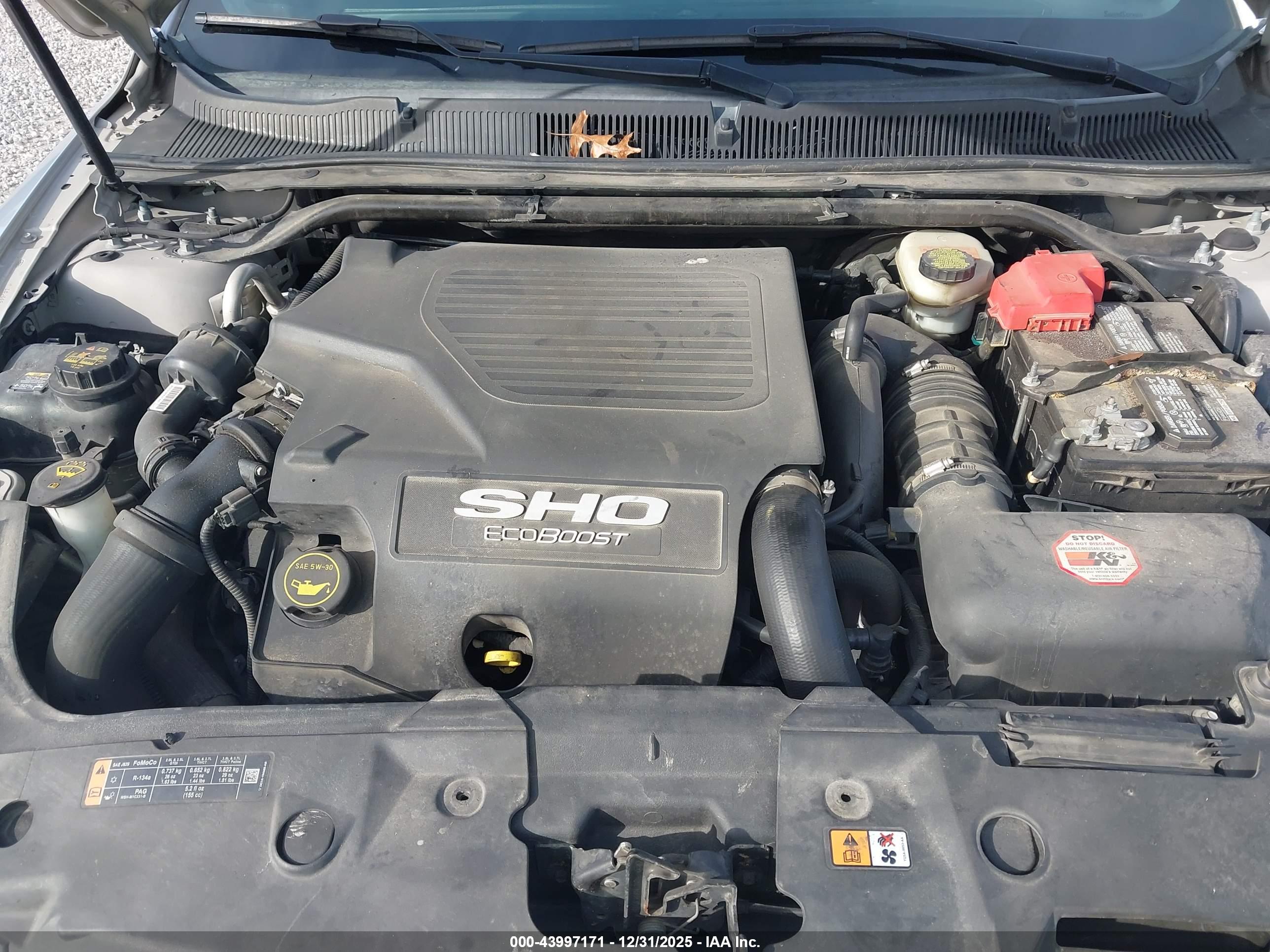 FORD TAURUS image 10