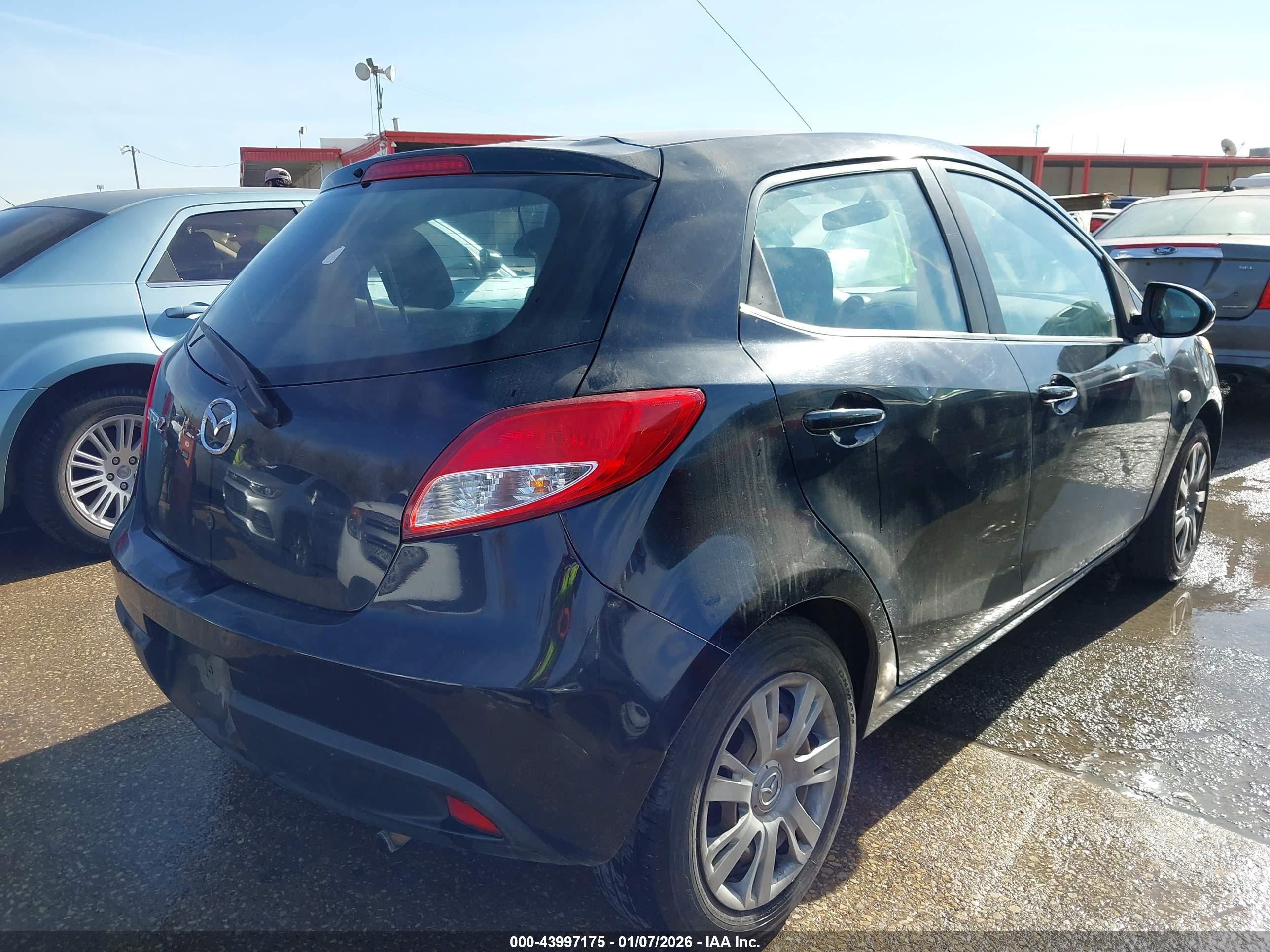 MAZDA MAZDA2 image 4