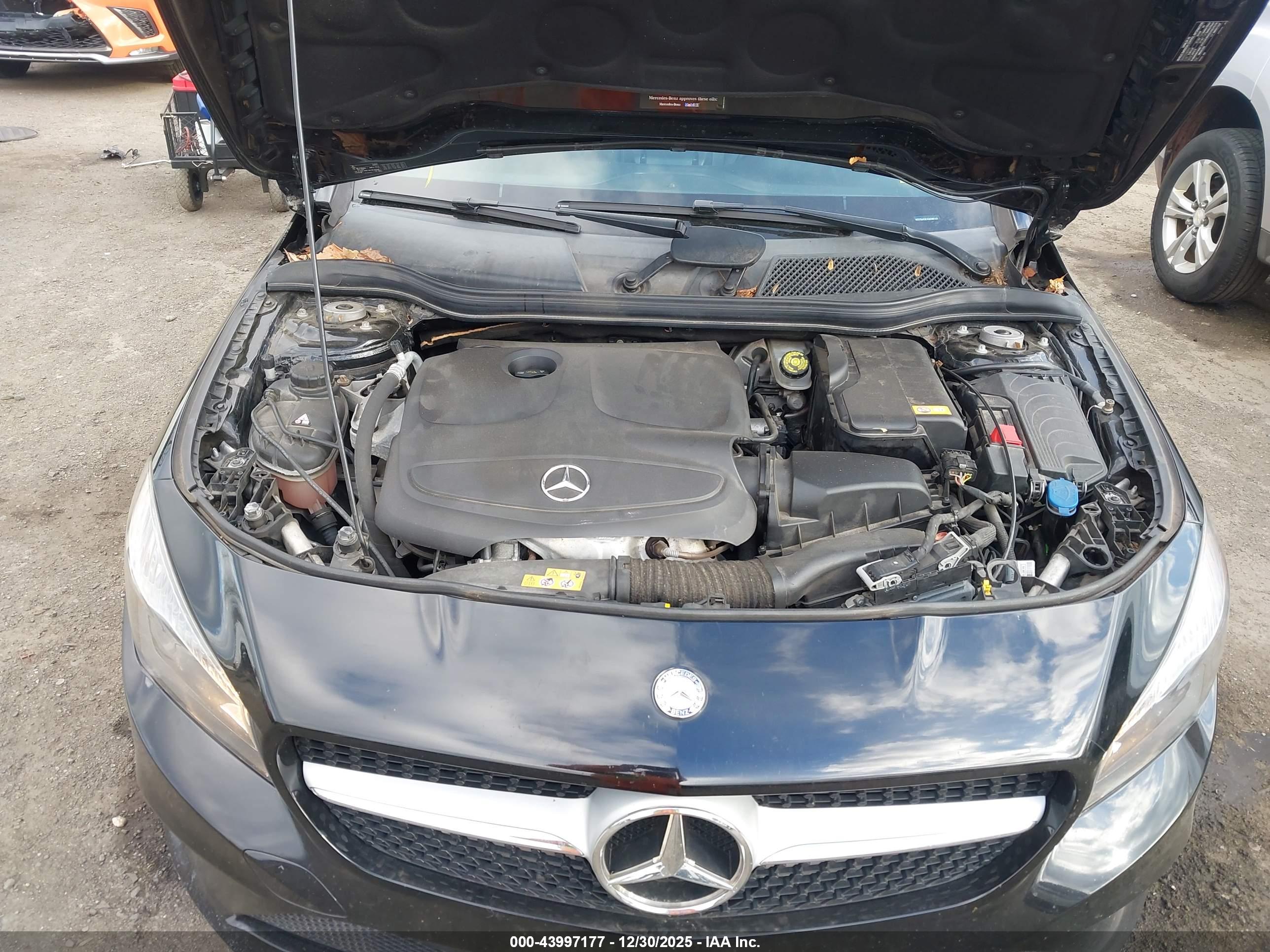 MERCEDES-BENZ CLA image 10