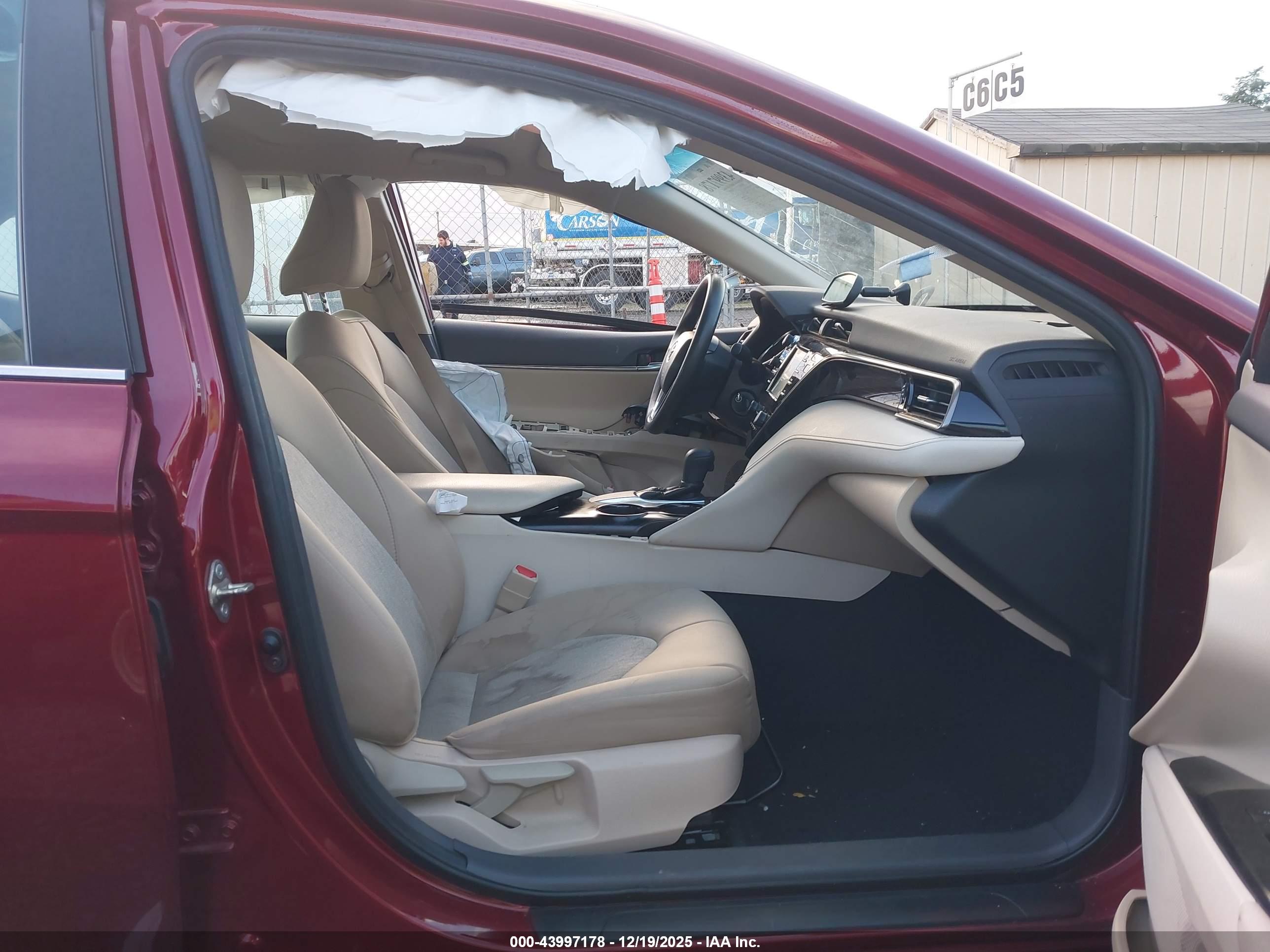 TOYOTA CAMRY image 5