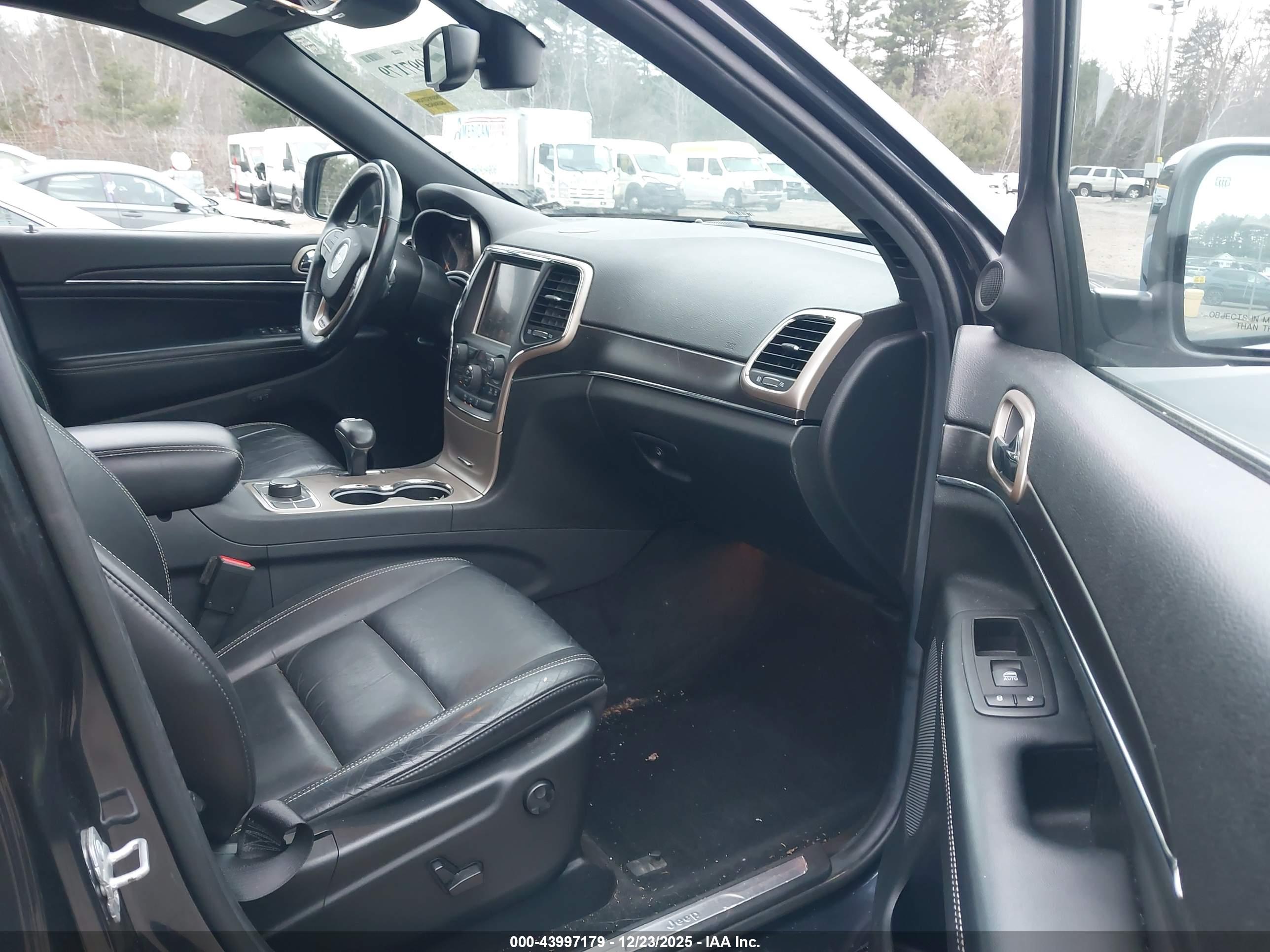 JEEP GRAND image 5