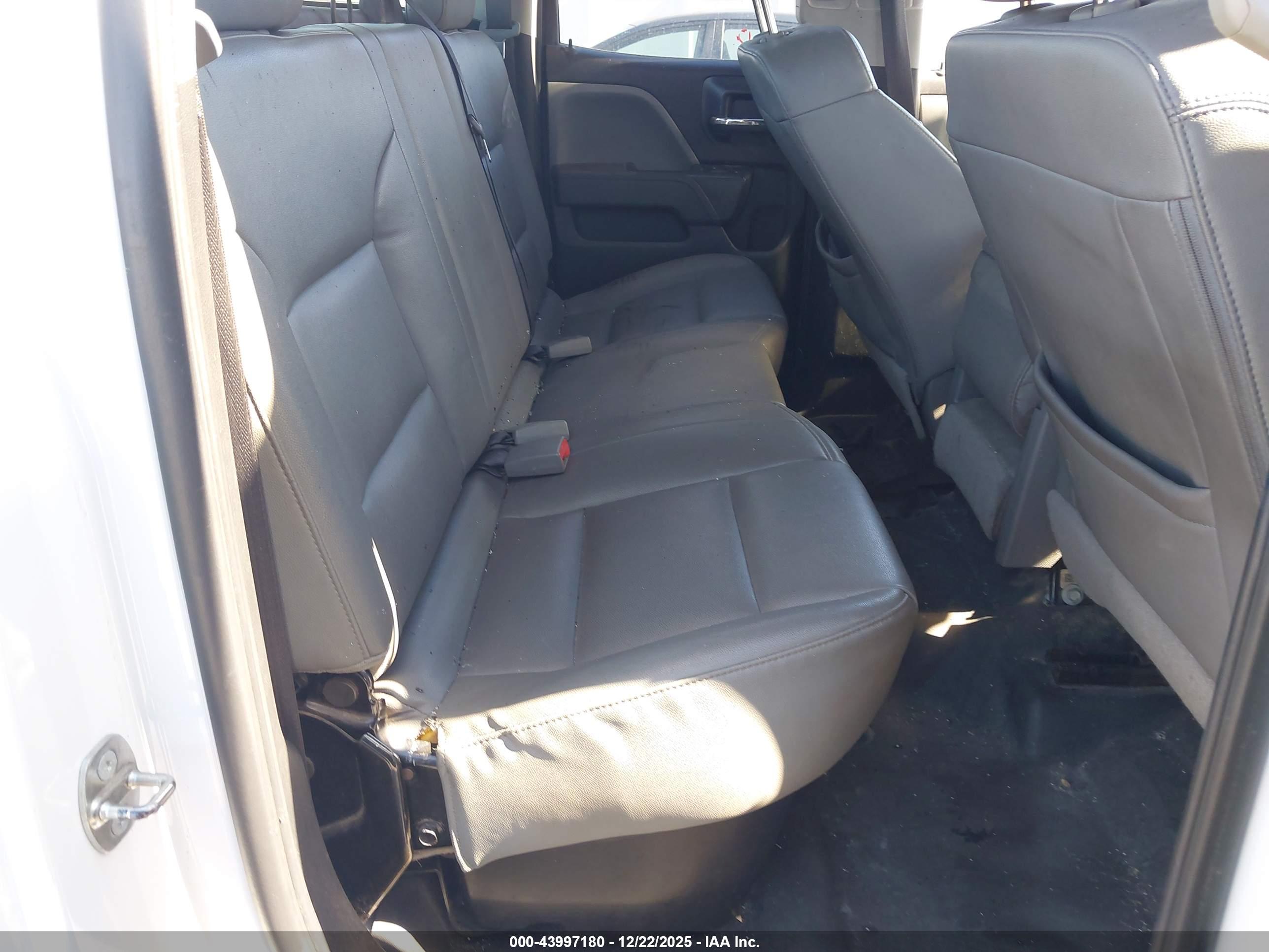 GMC SIERRA image 8