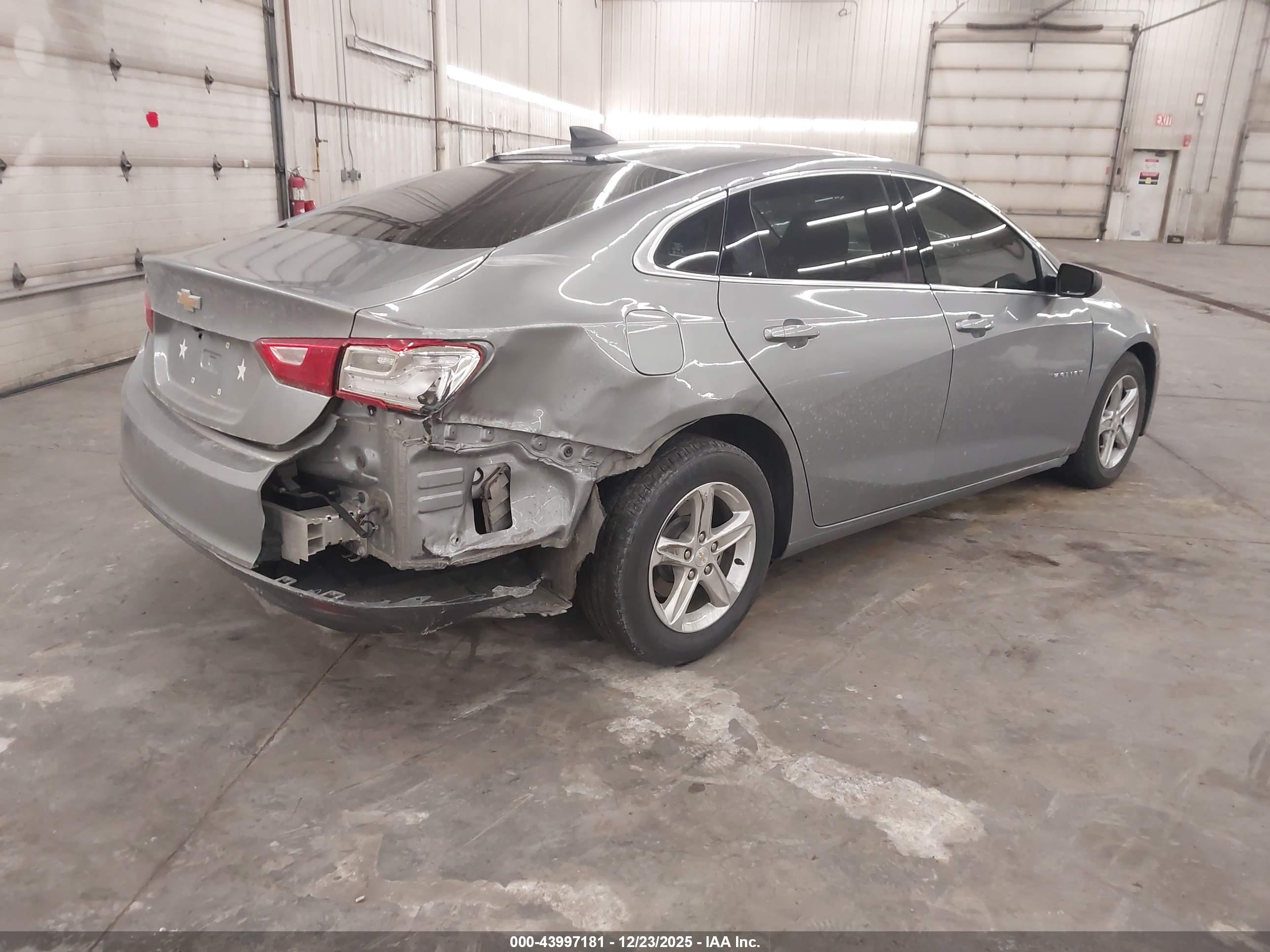 CHEVROLET MALIBU image 4