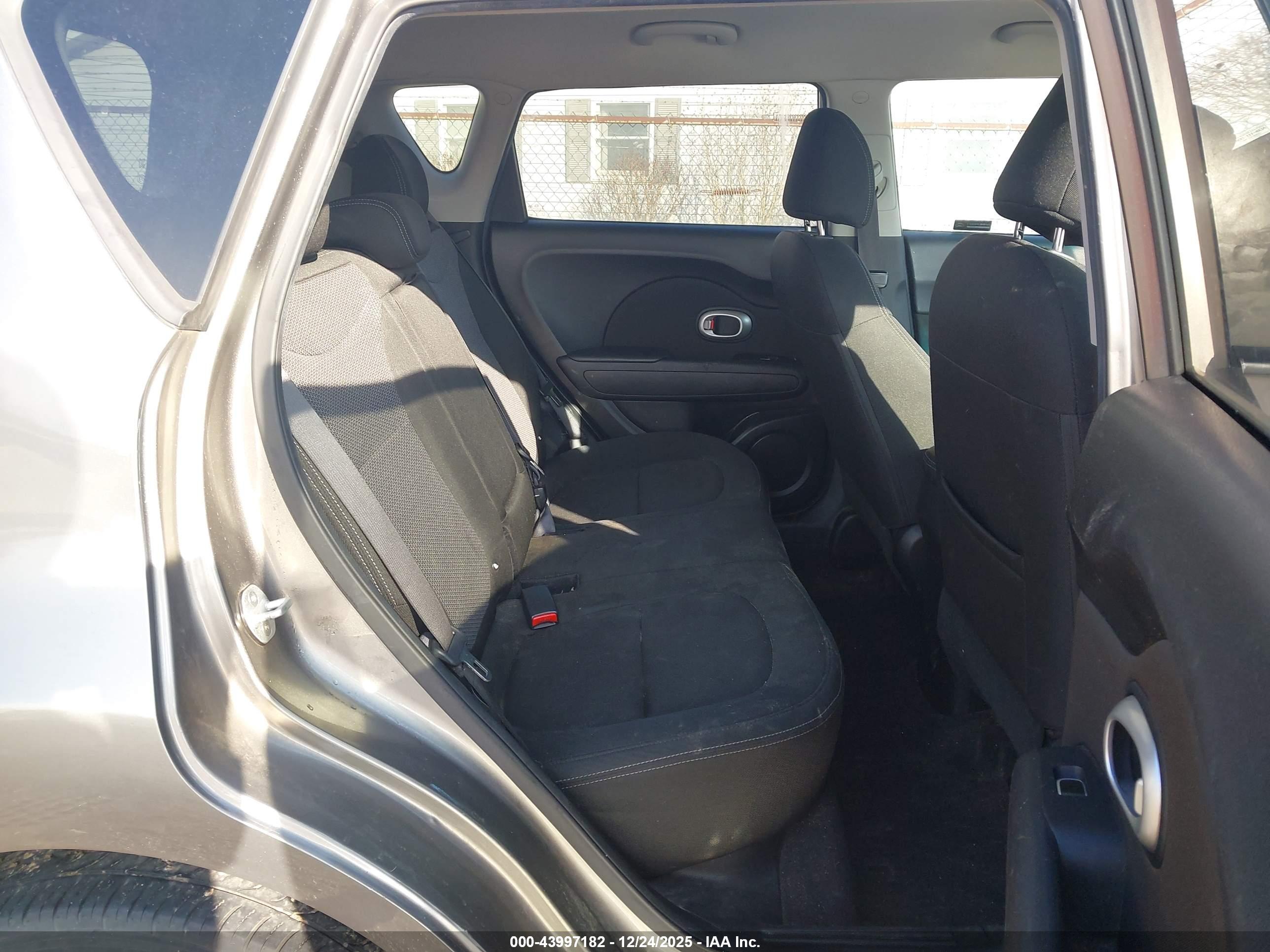 KIA SOUL image 8