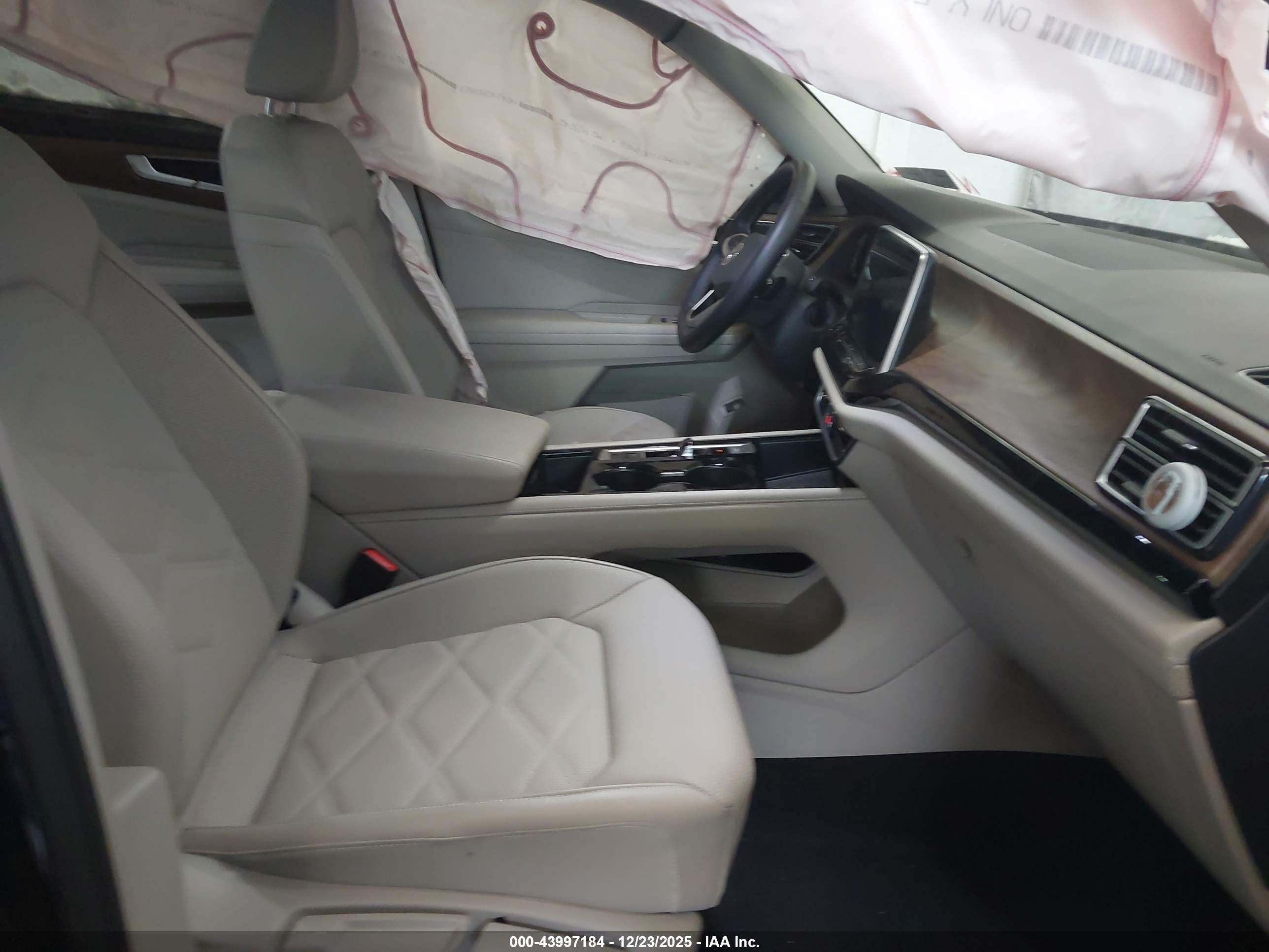 VOLKSWAGEN ATLAS image 5
