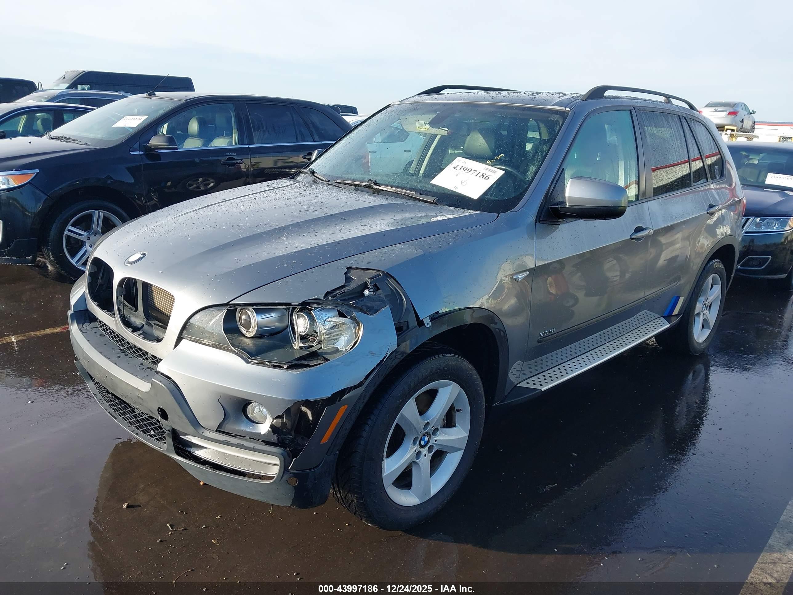 BMW X5 image 2