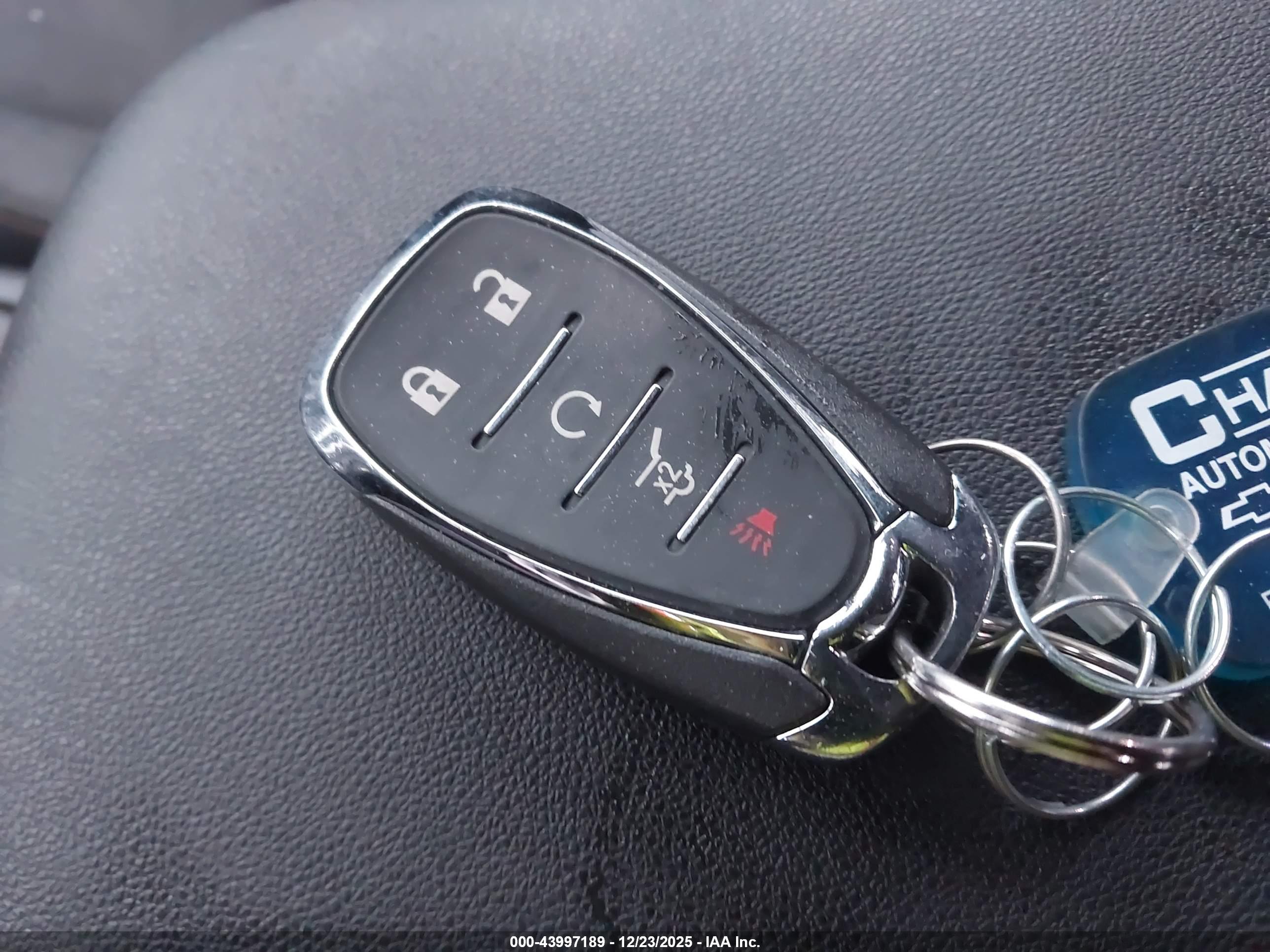 CHEVROLET EQUINOX image 11