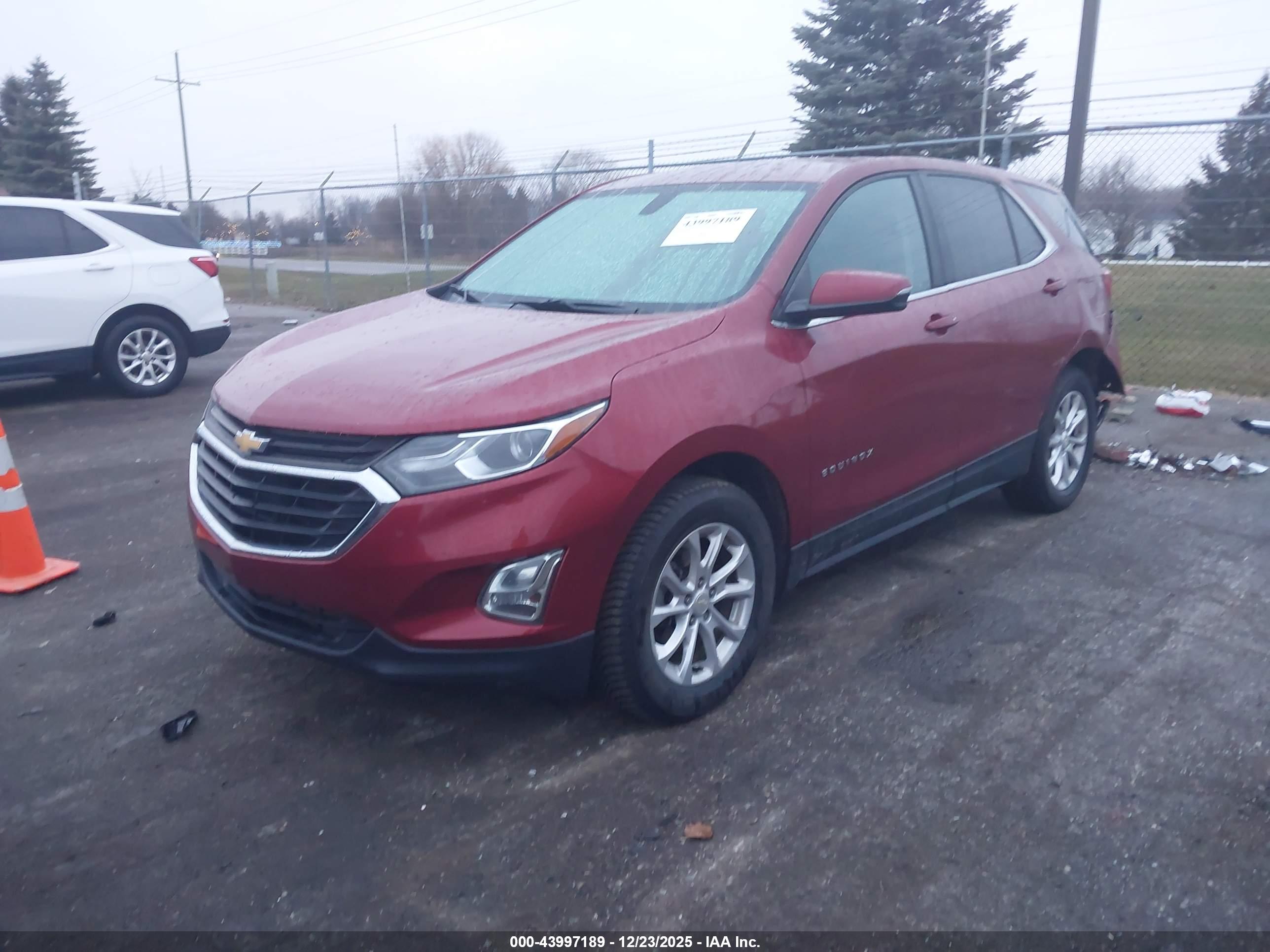CHEVROLET EQUINOX image 2