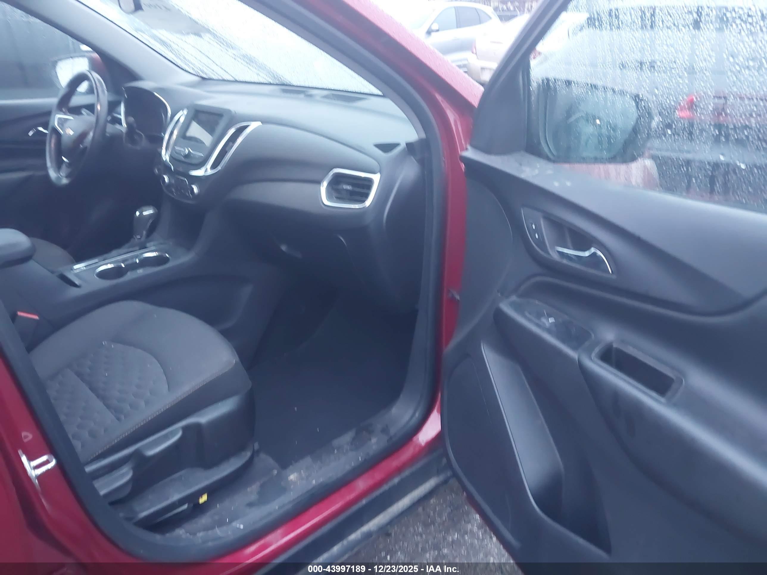 CHEVROLET EQUINOX image 5