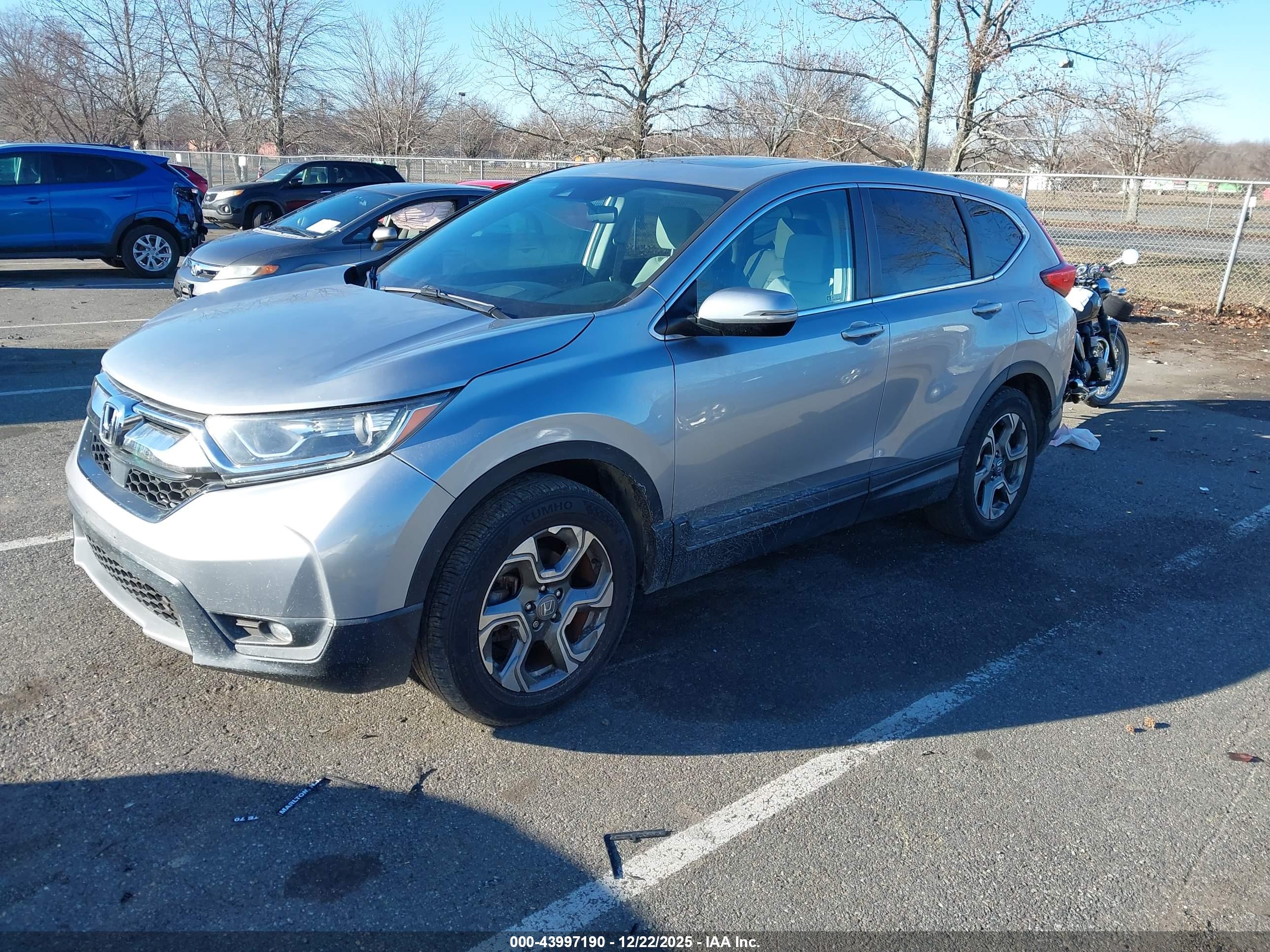 HONDA CR-V image 2