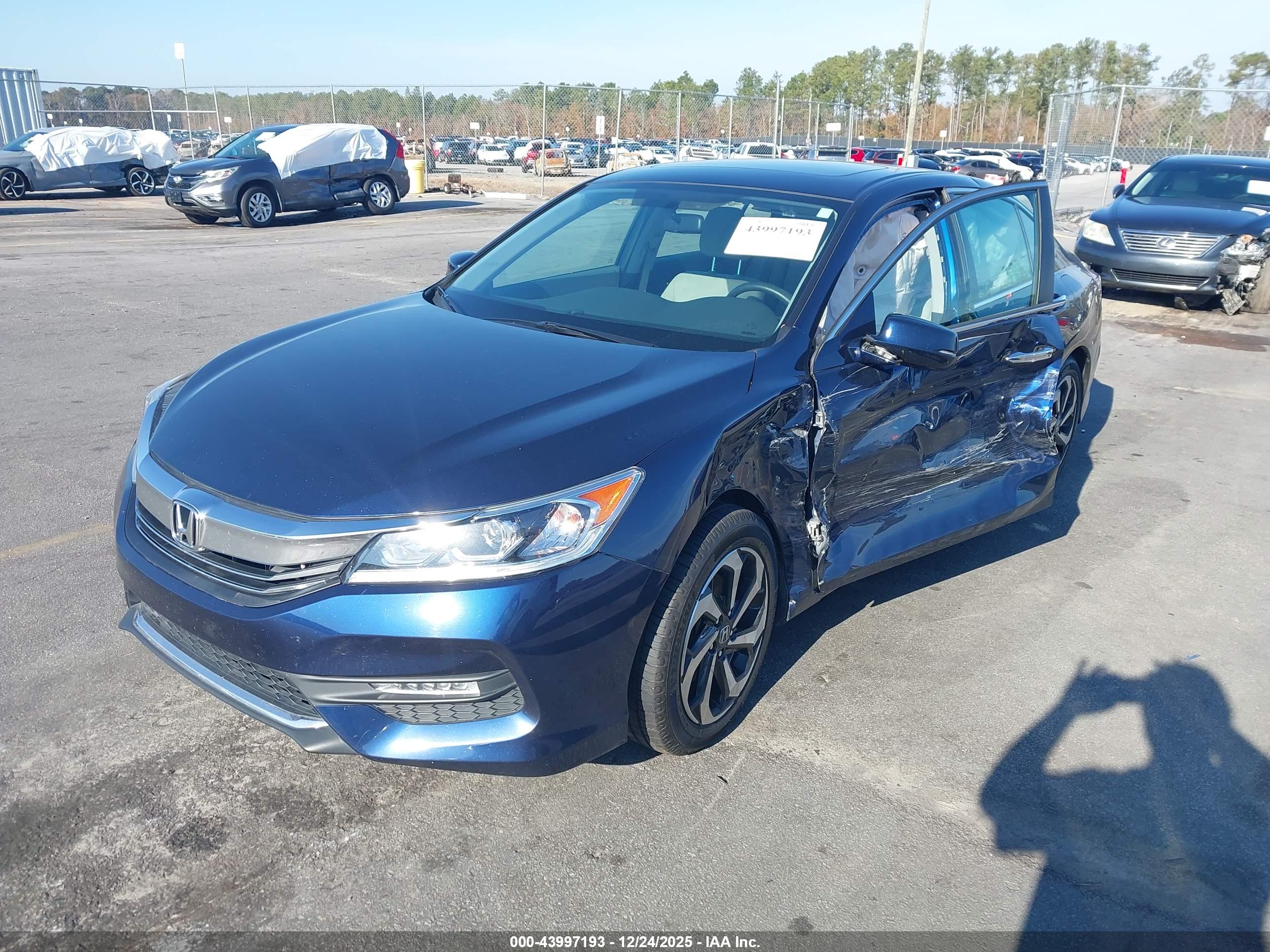 HONDA ACCORD image 2