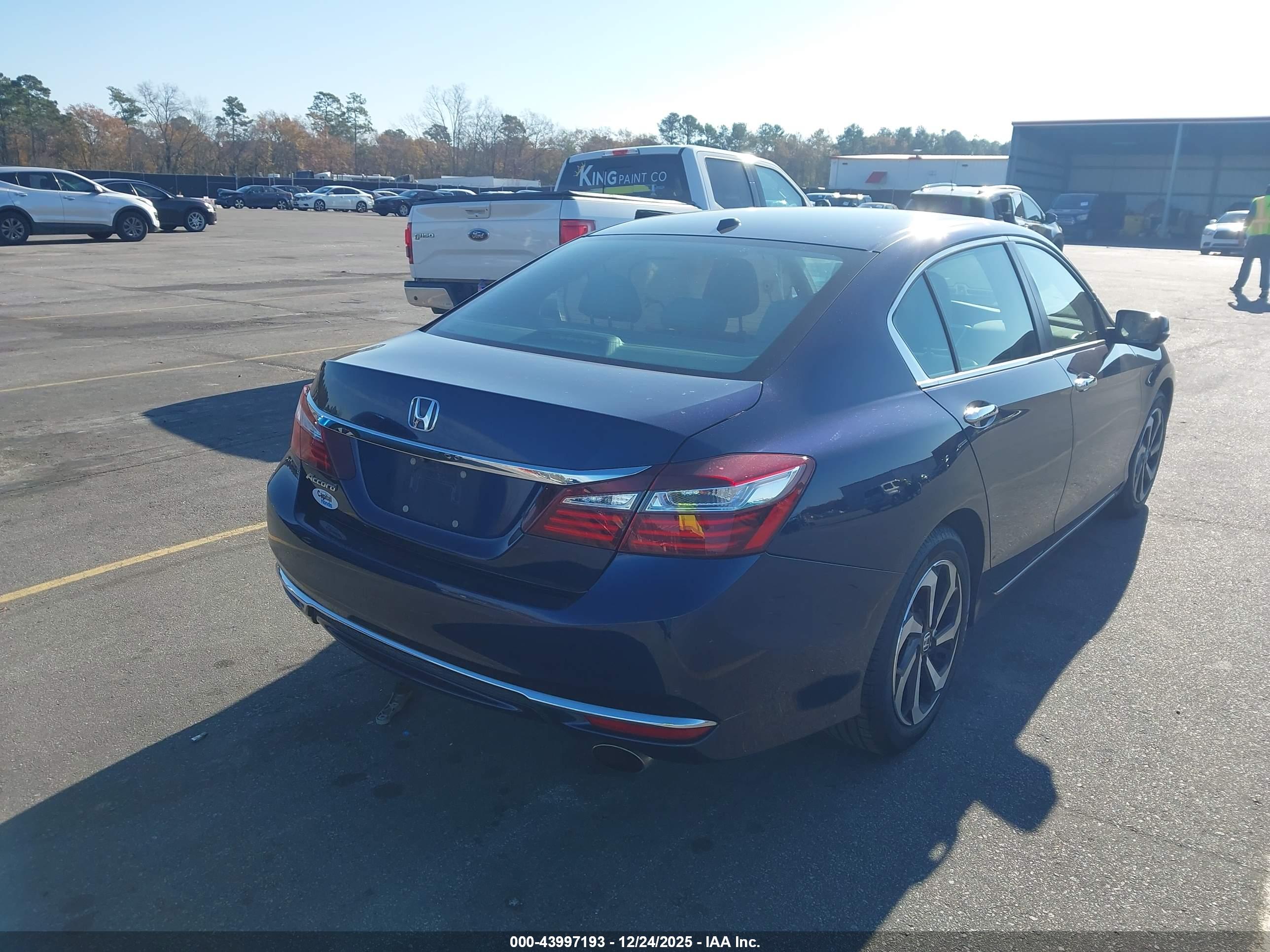 HONDA ACCORD image 4