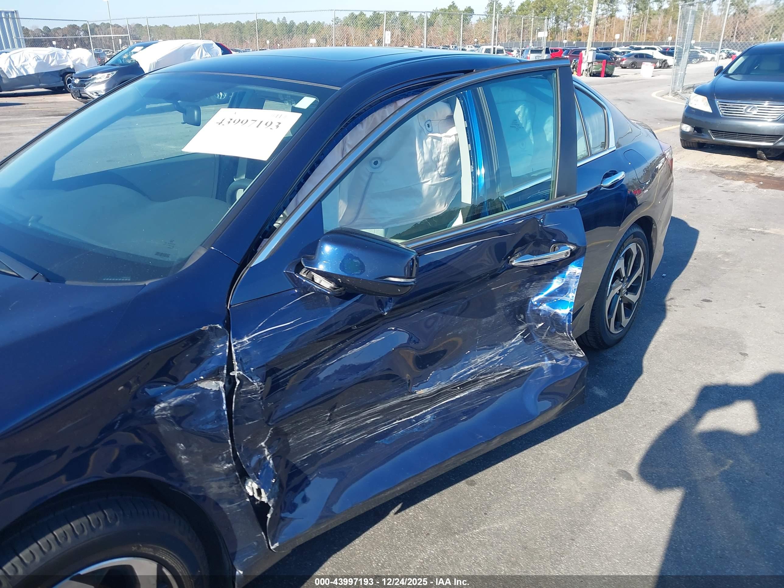 HONDA ACCORD image 6