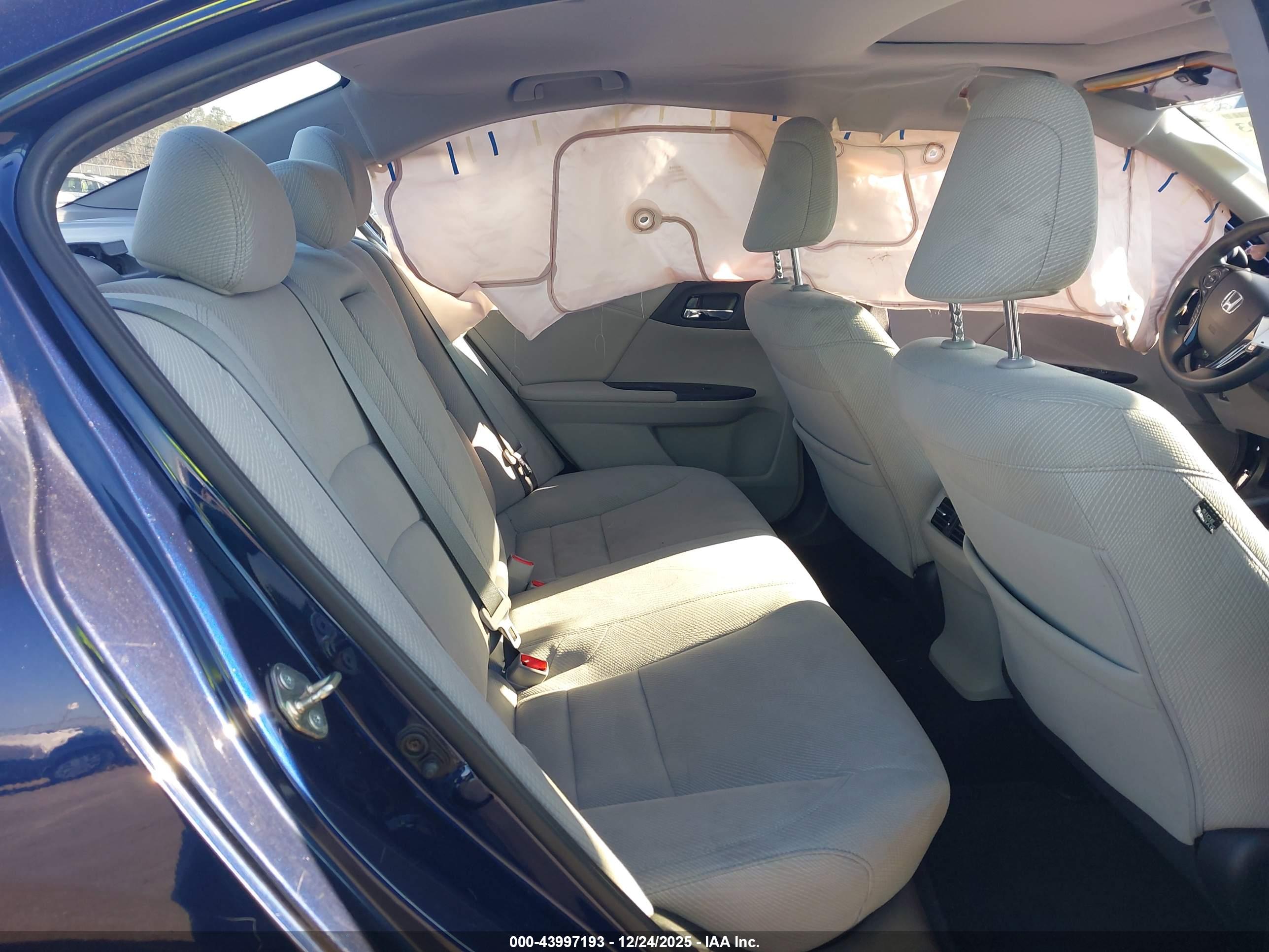 HONDA ACCORD image 8