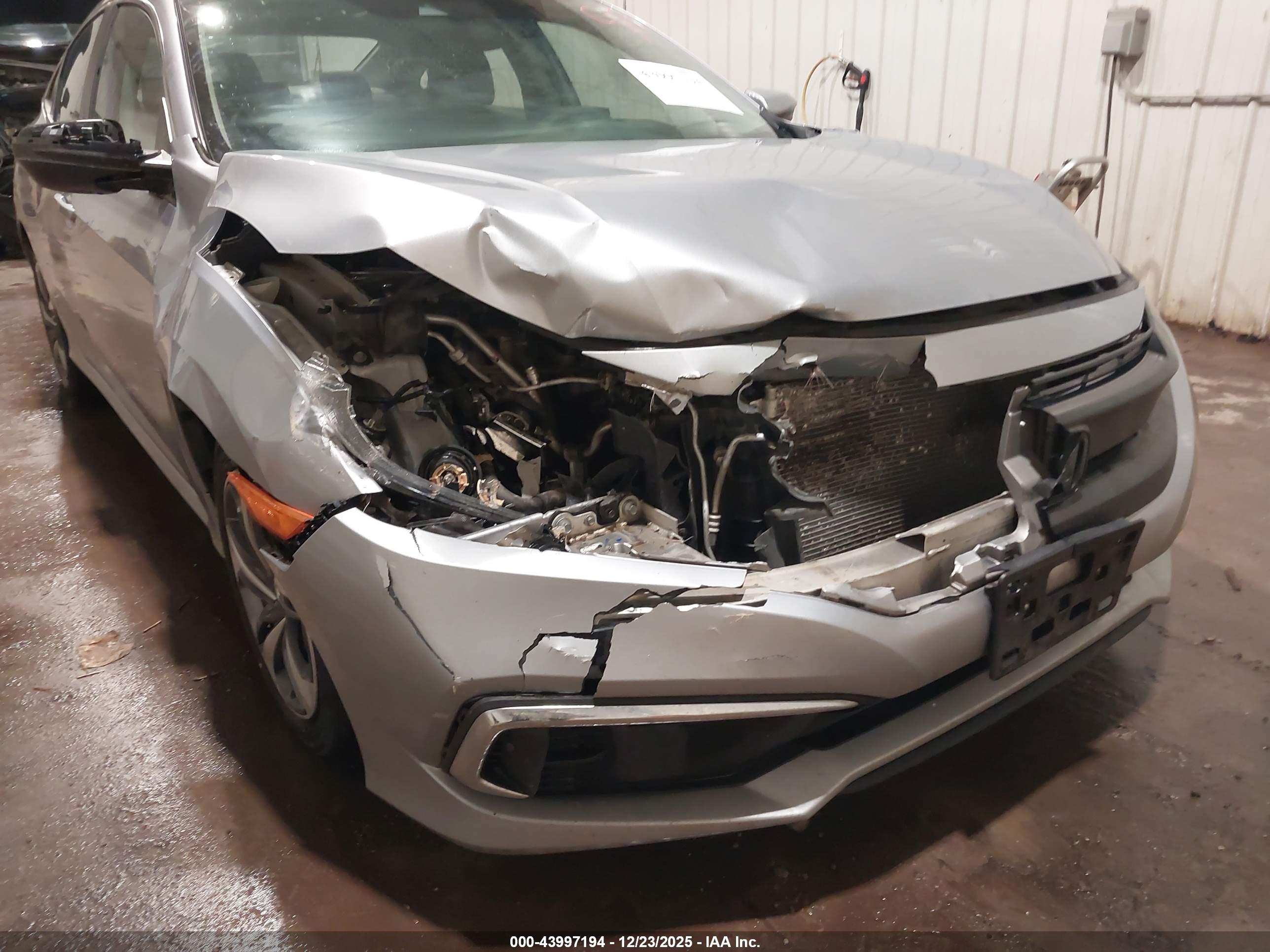 HONDA CIVIC image 6