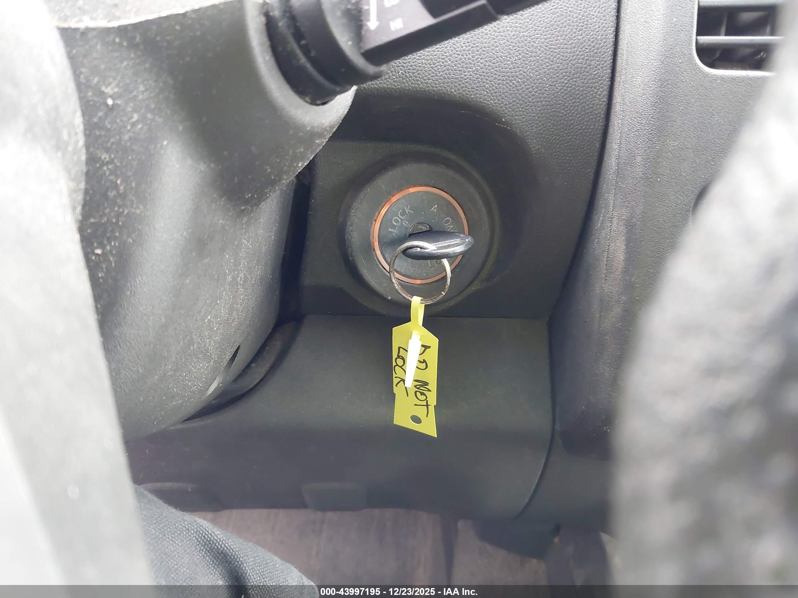 NISSAN FRONTIER image 11