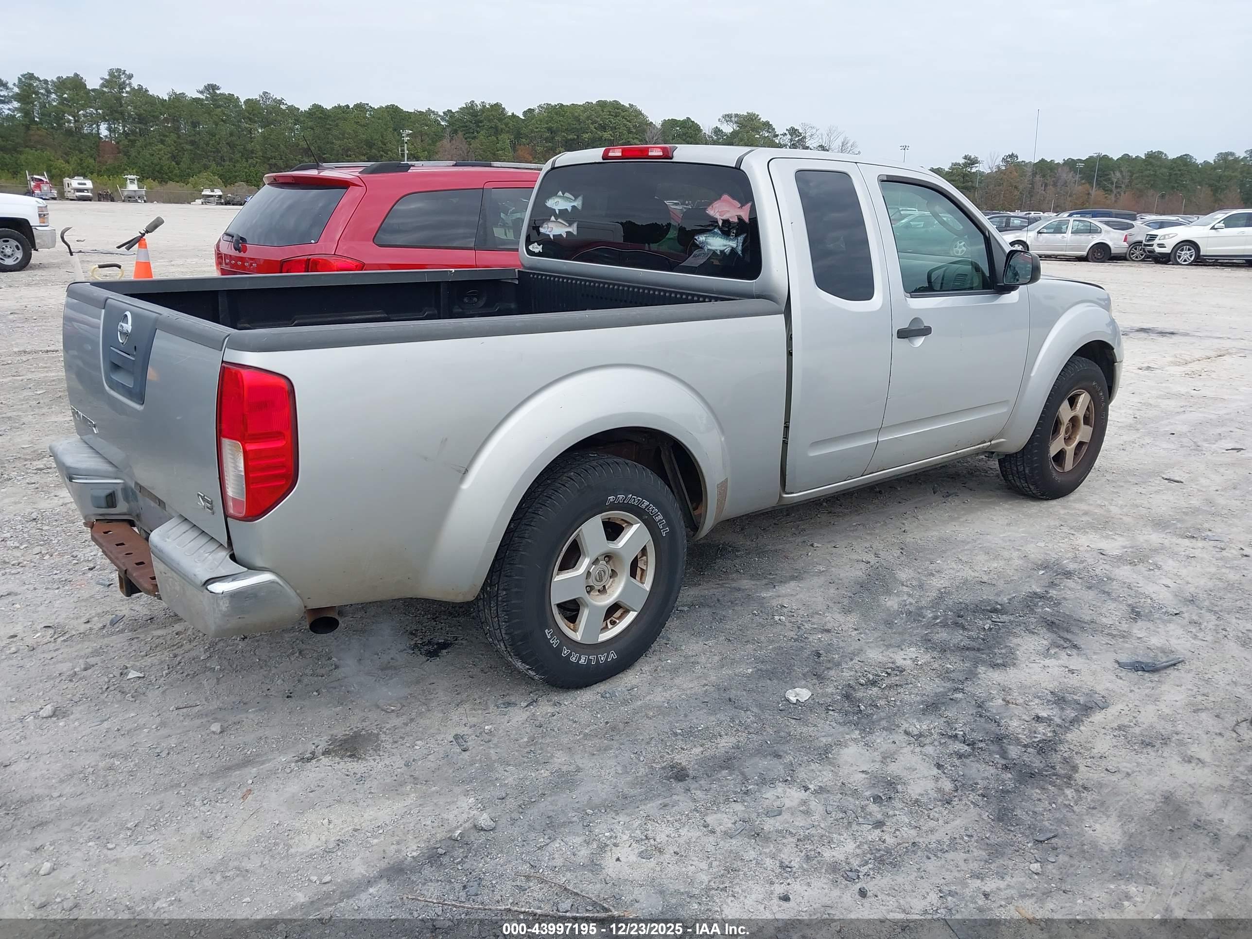 NISSAN FRONTIER image 4