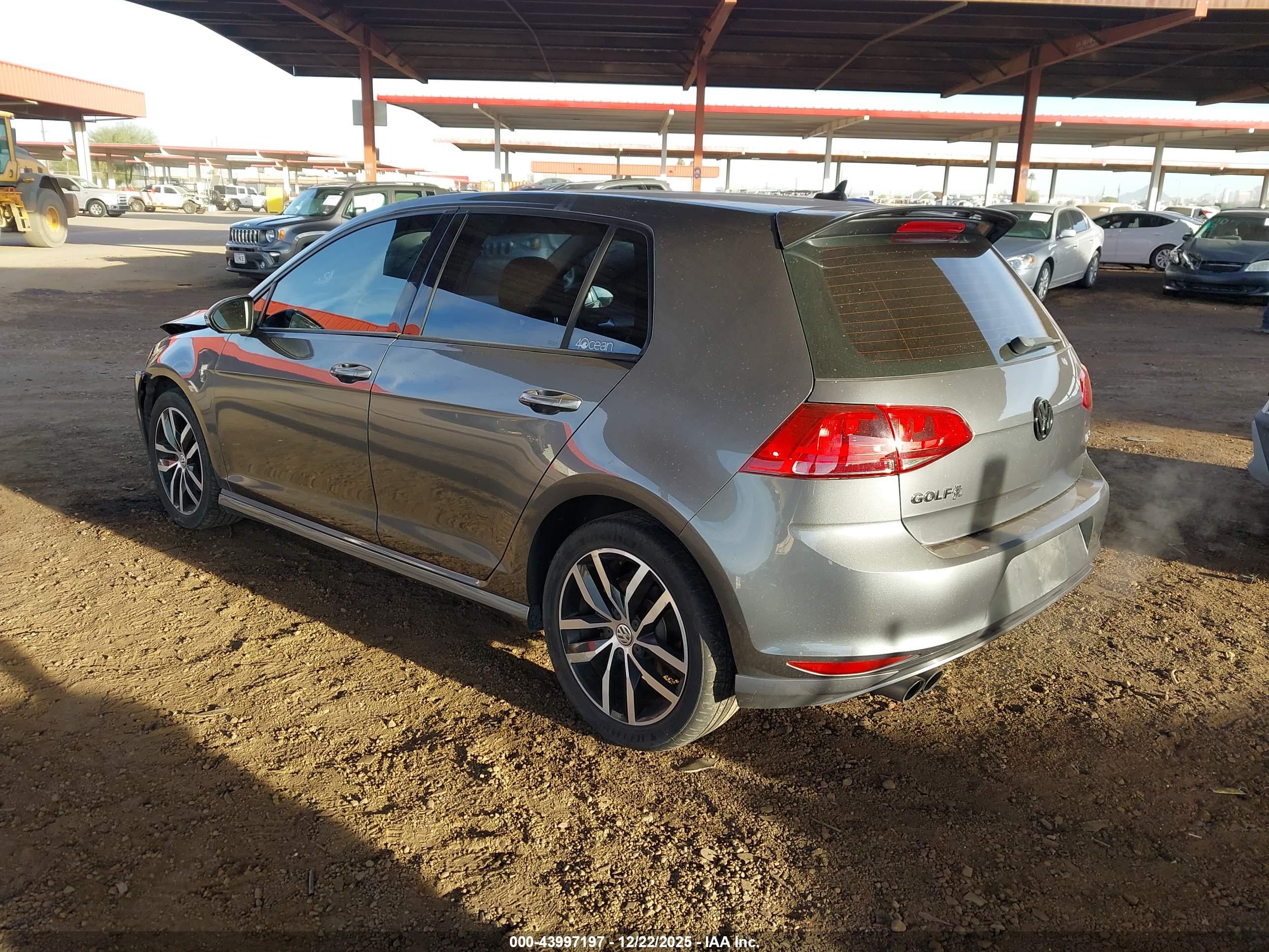 VOLKSWAGEN GOLF image 3