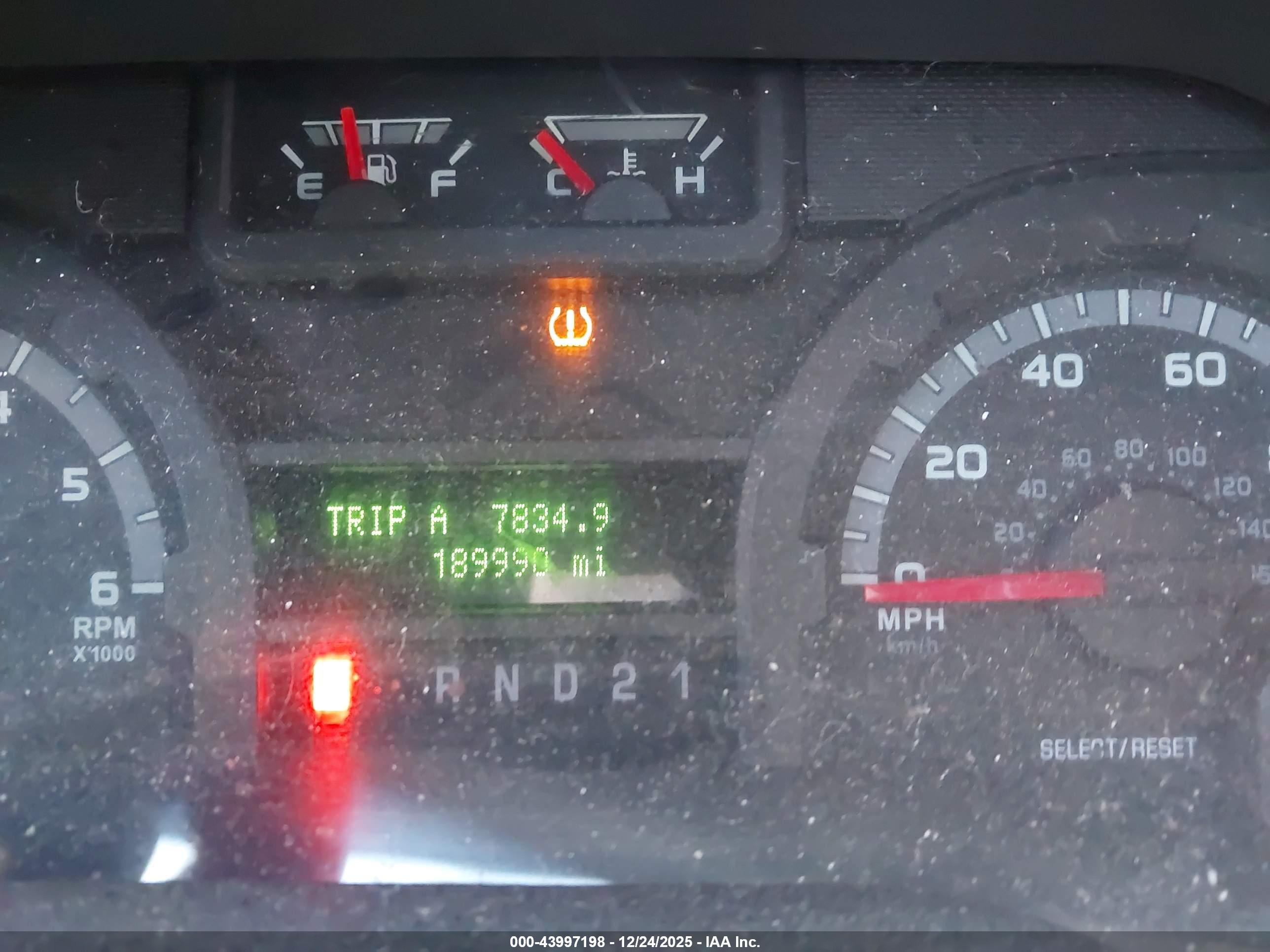 FORD E-250 image 7