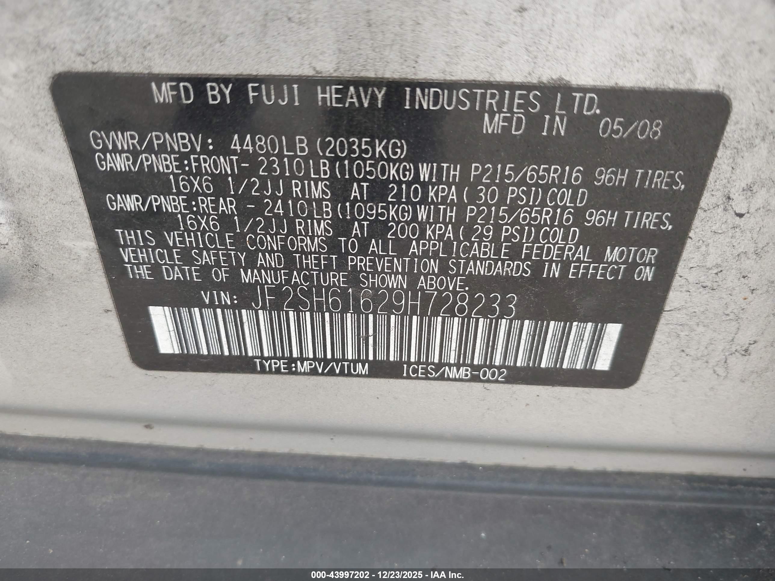 SUBARU FORESTER image 9