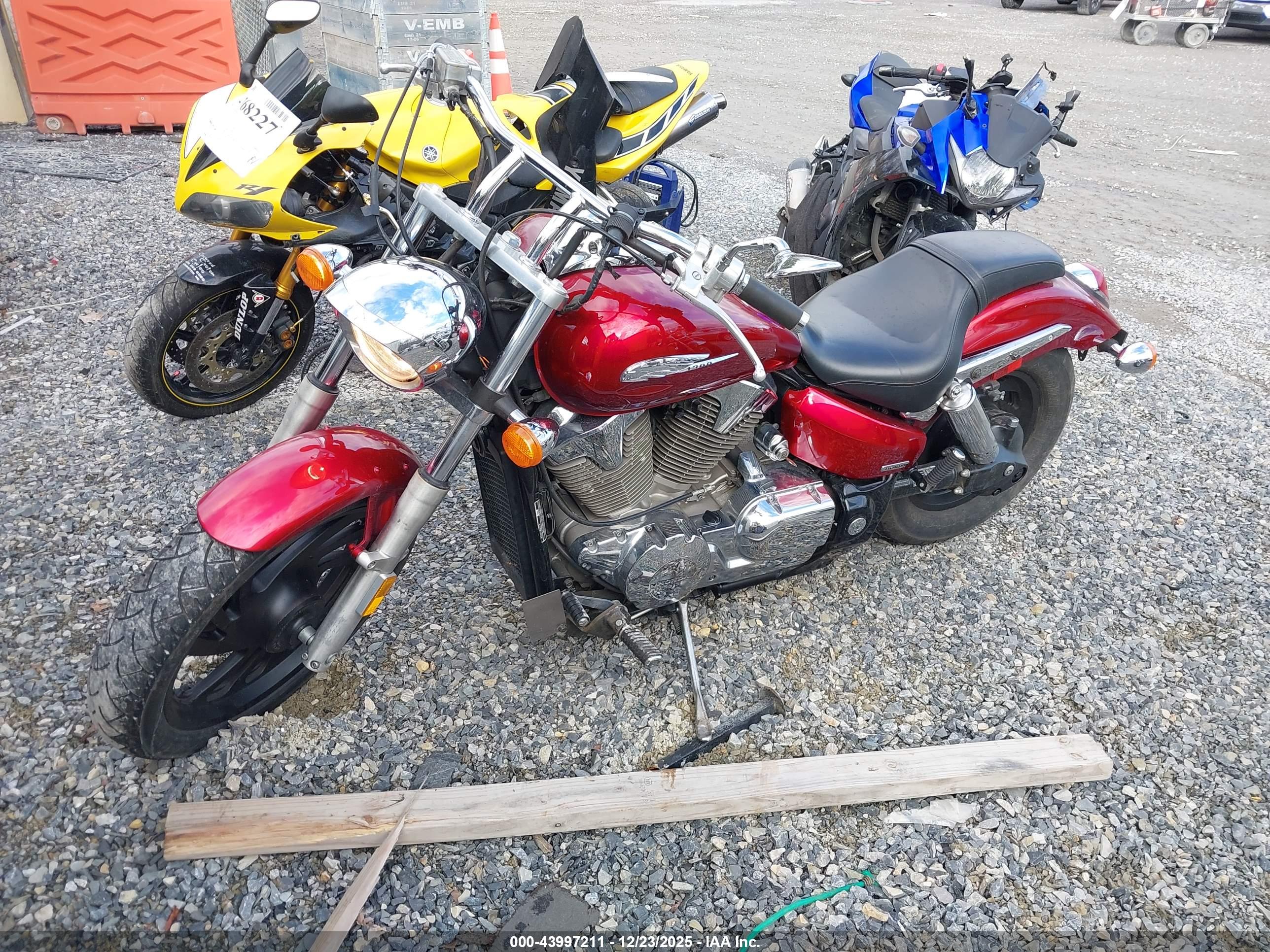 HONDA VTX1300 image 2