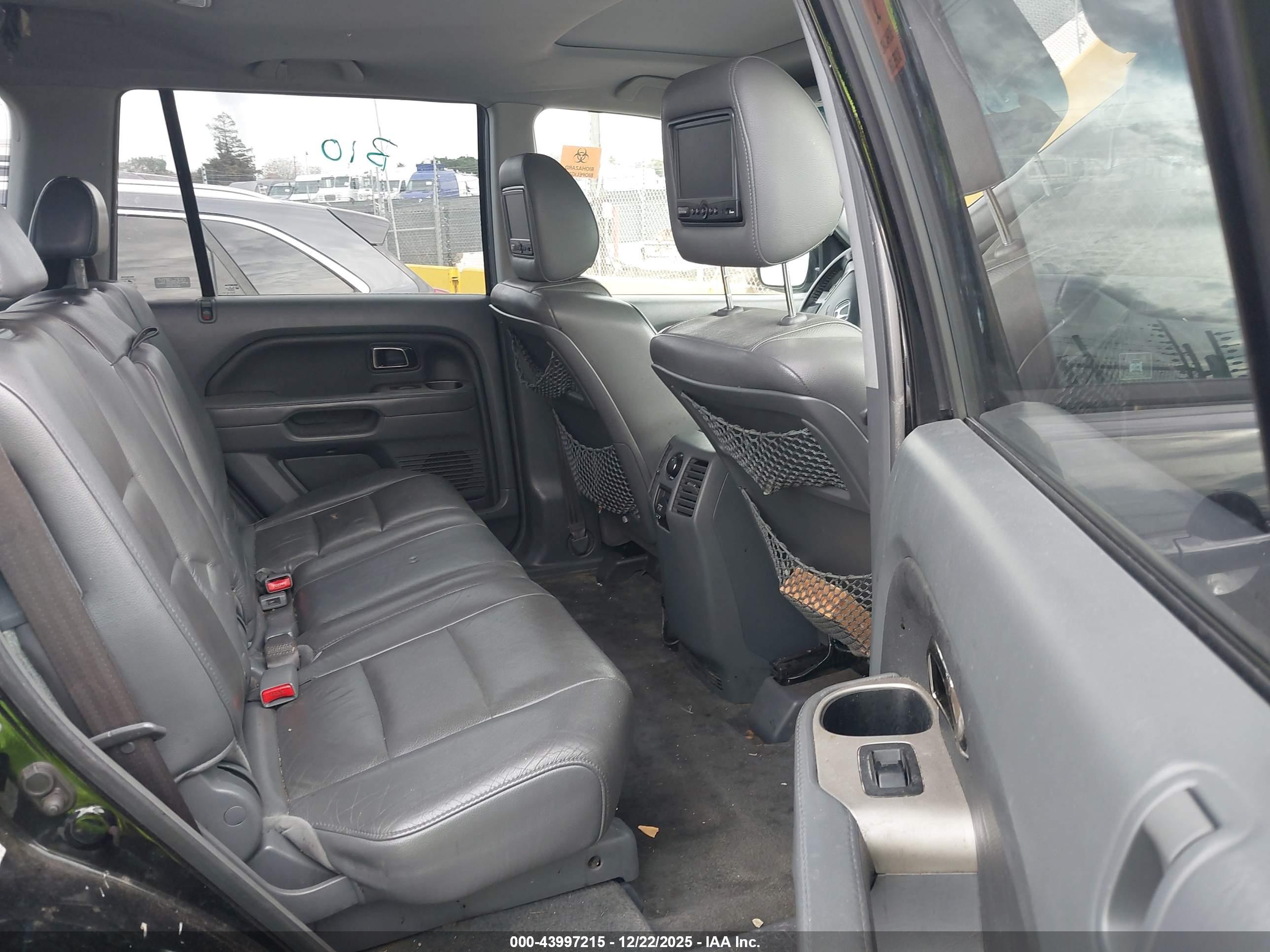 HONDA PILOT image 8