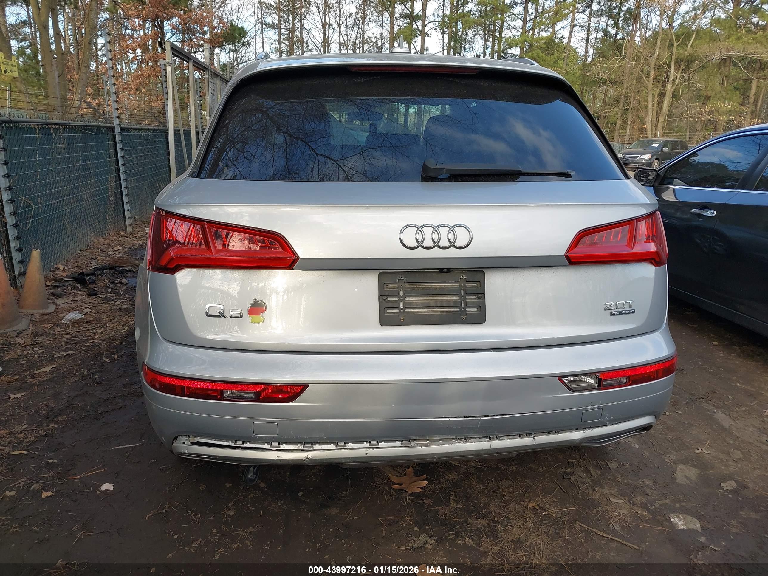 AUDI Q5 image 6