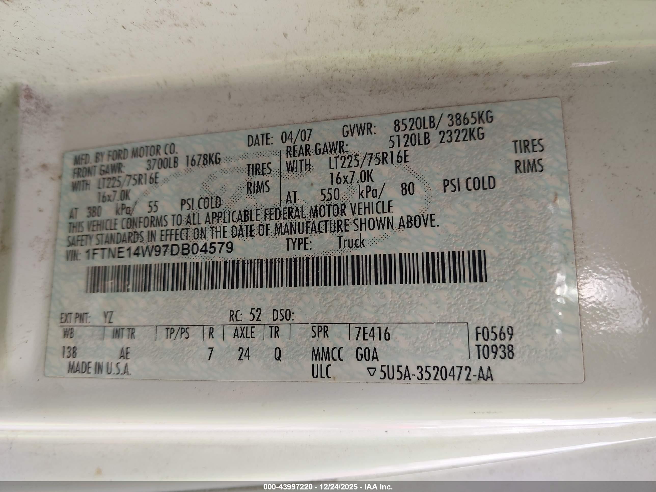 FORD E-150 image 9