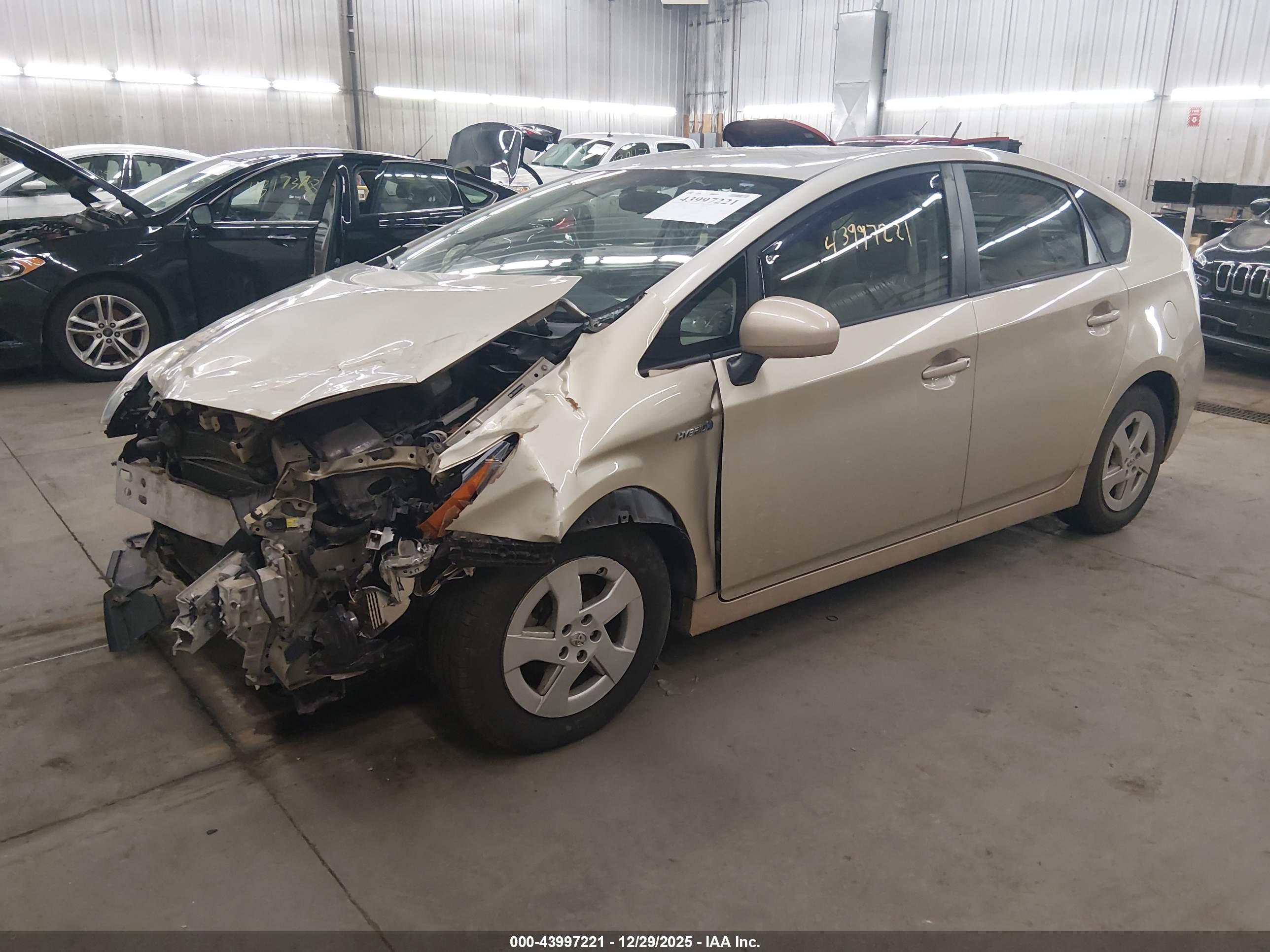 TOYOTA PRIUS image 2