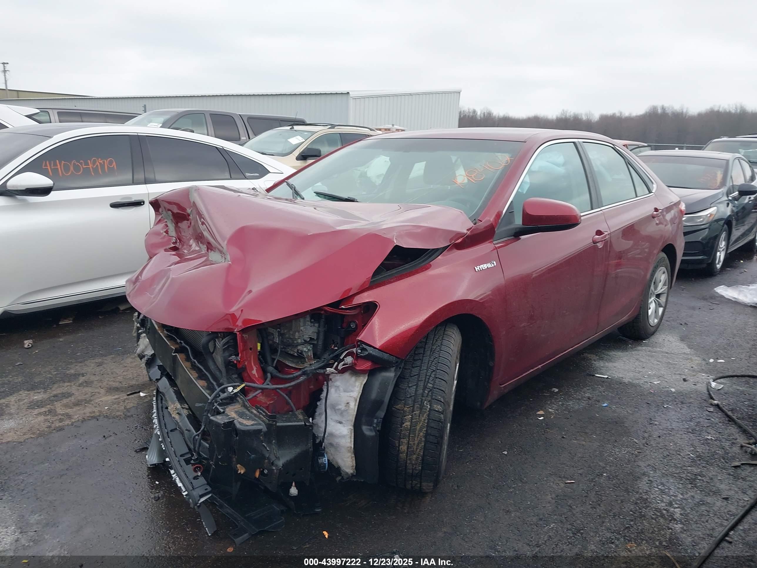 TOYOTA CAMRY image 2