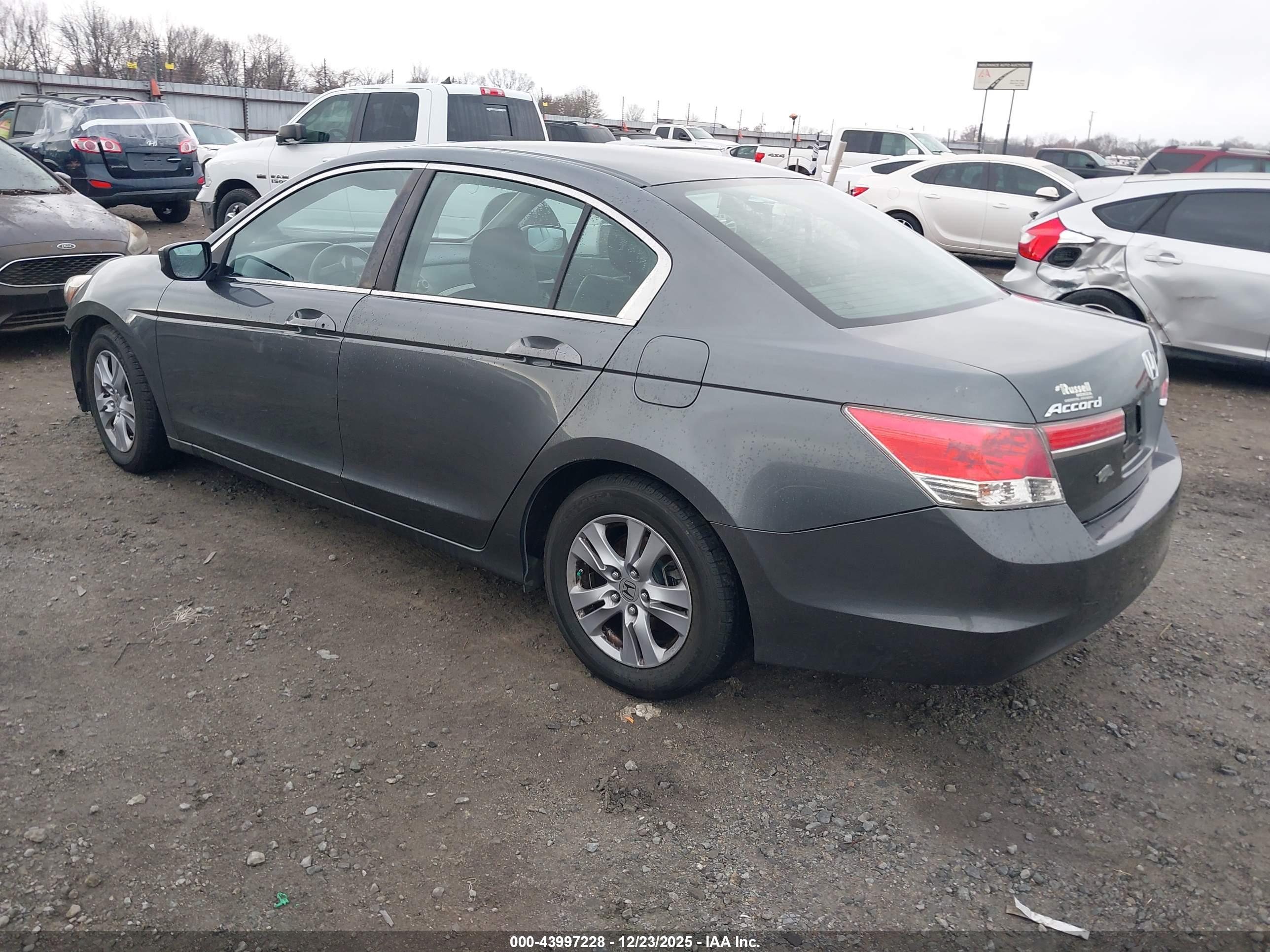 HONDA ACCORD image 3