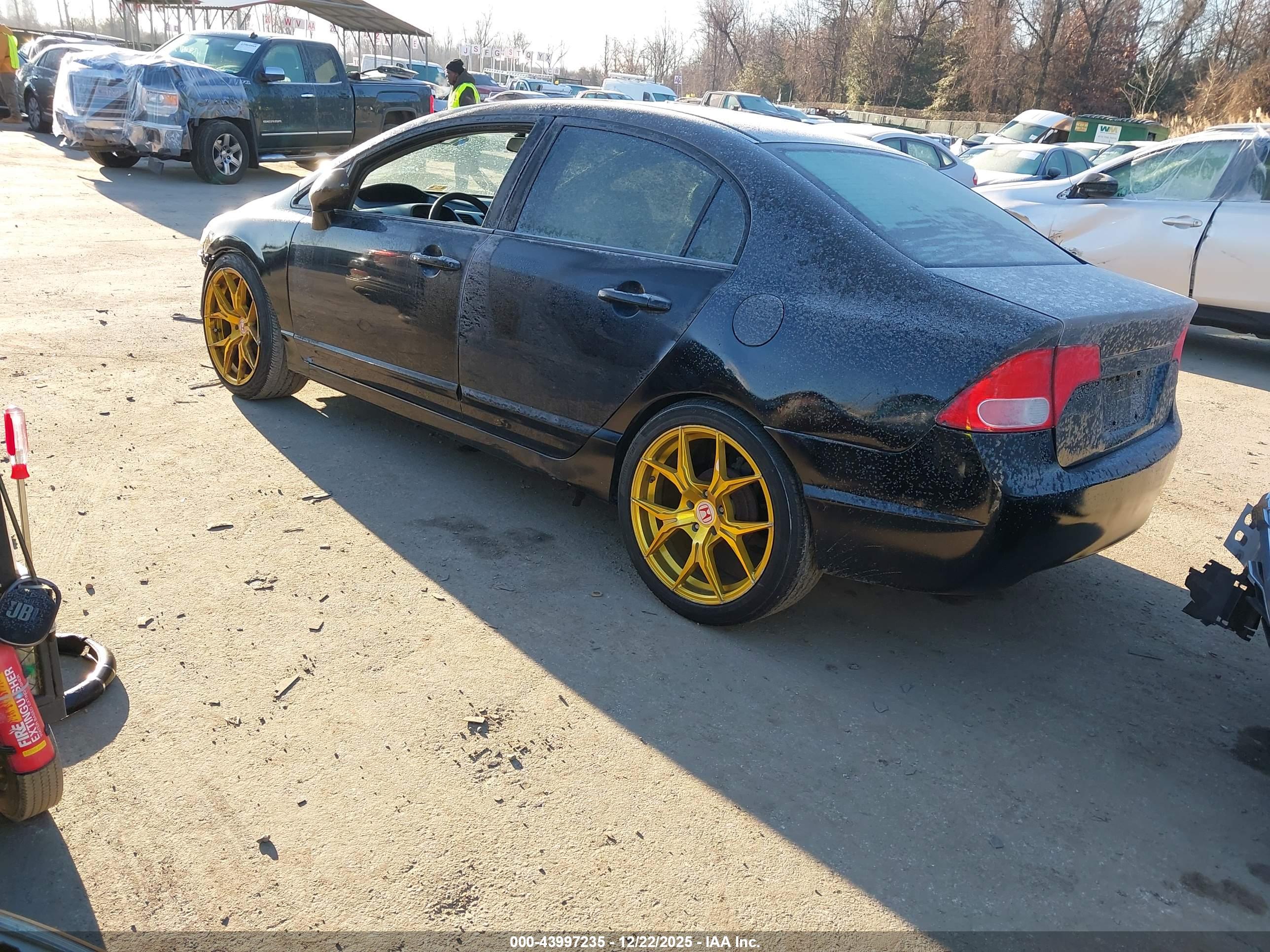HONDA CIVIC image 3