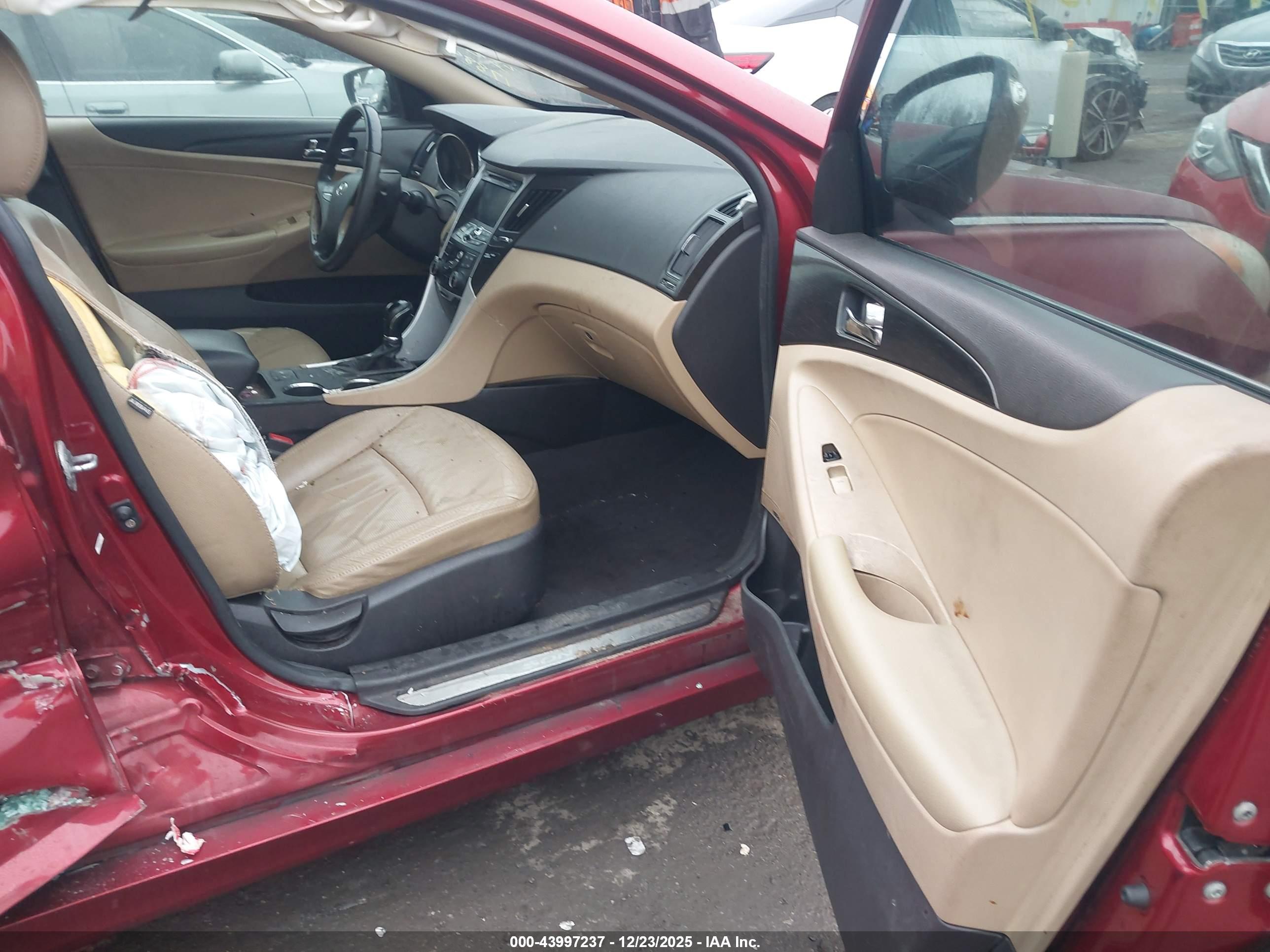 HYUNDAI SONATA image 5
