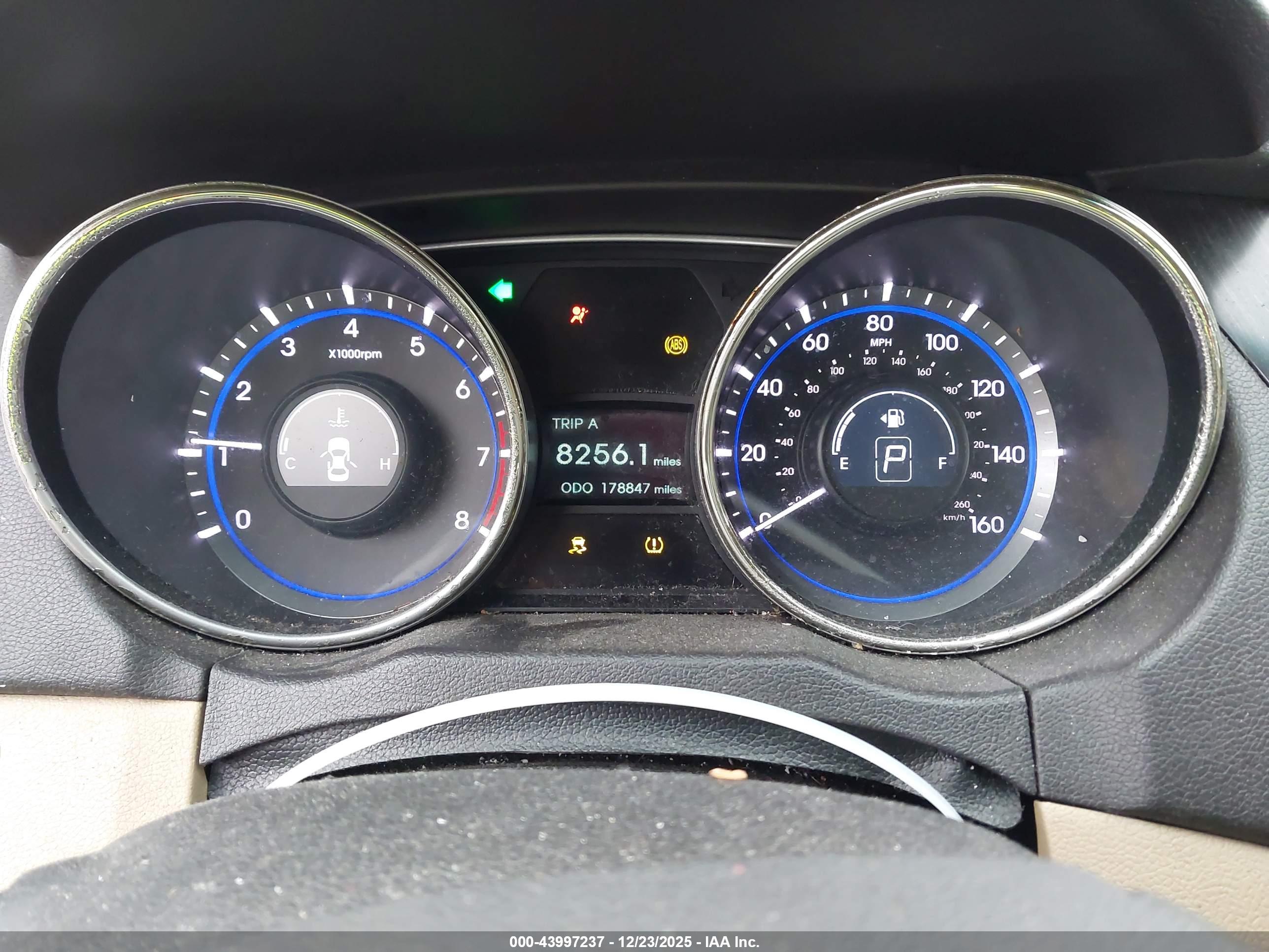 HYUNDAI SONATA image 7