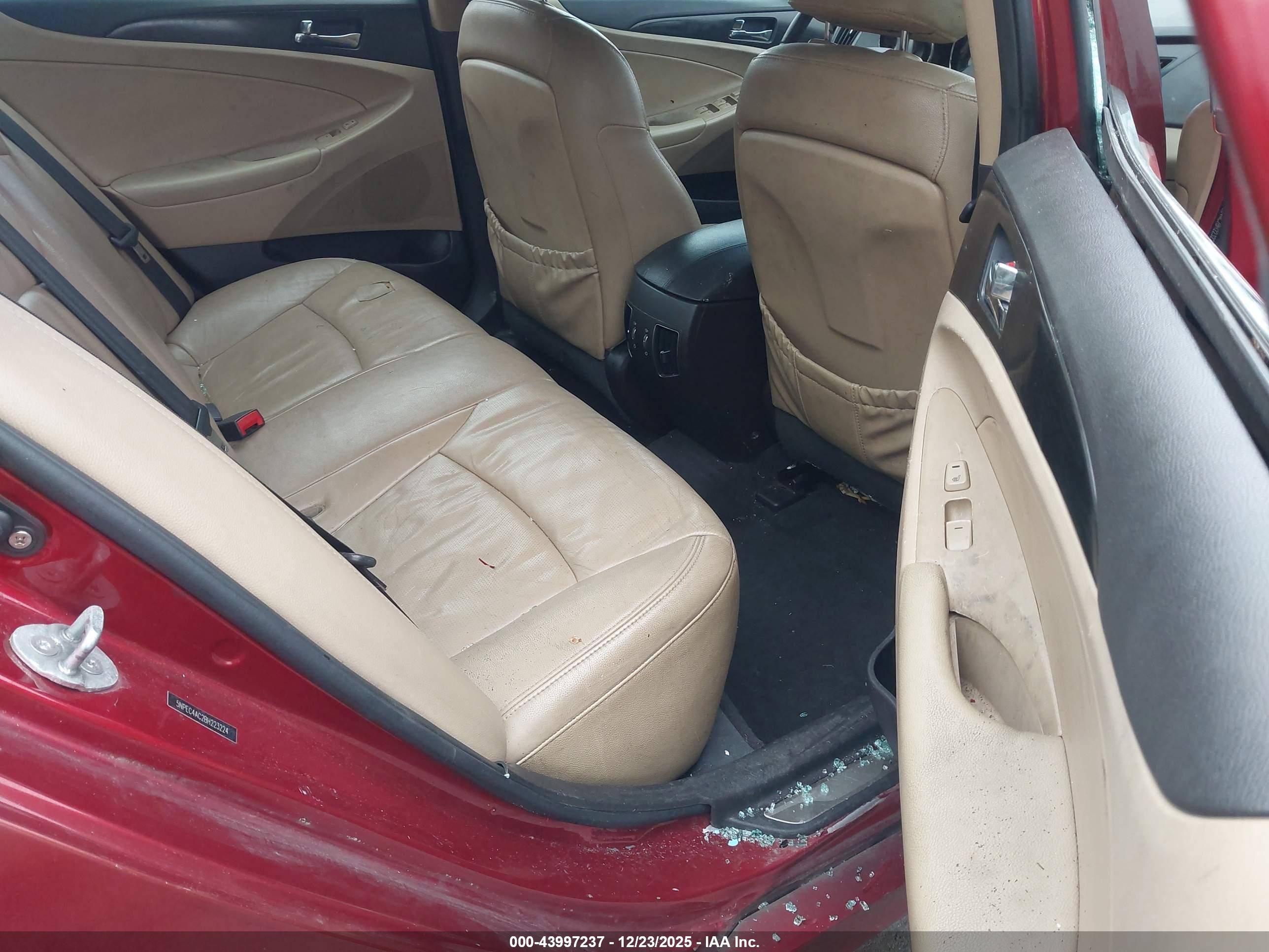HYUNDAI SONATA image 8
