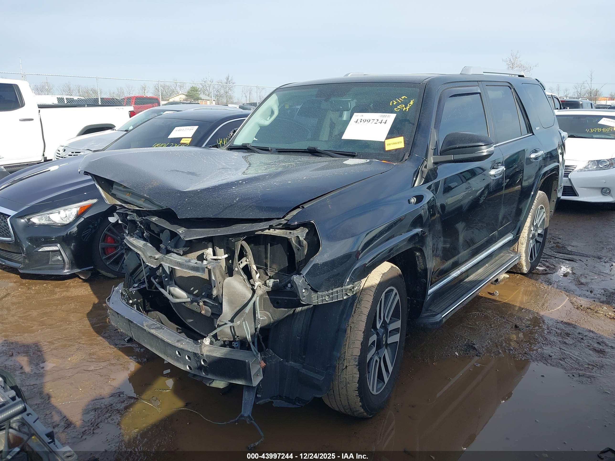 TOYOTA 4RUNNER image 2