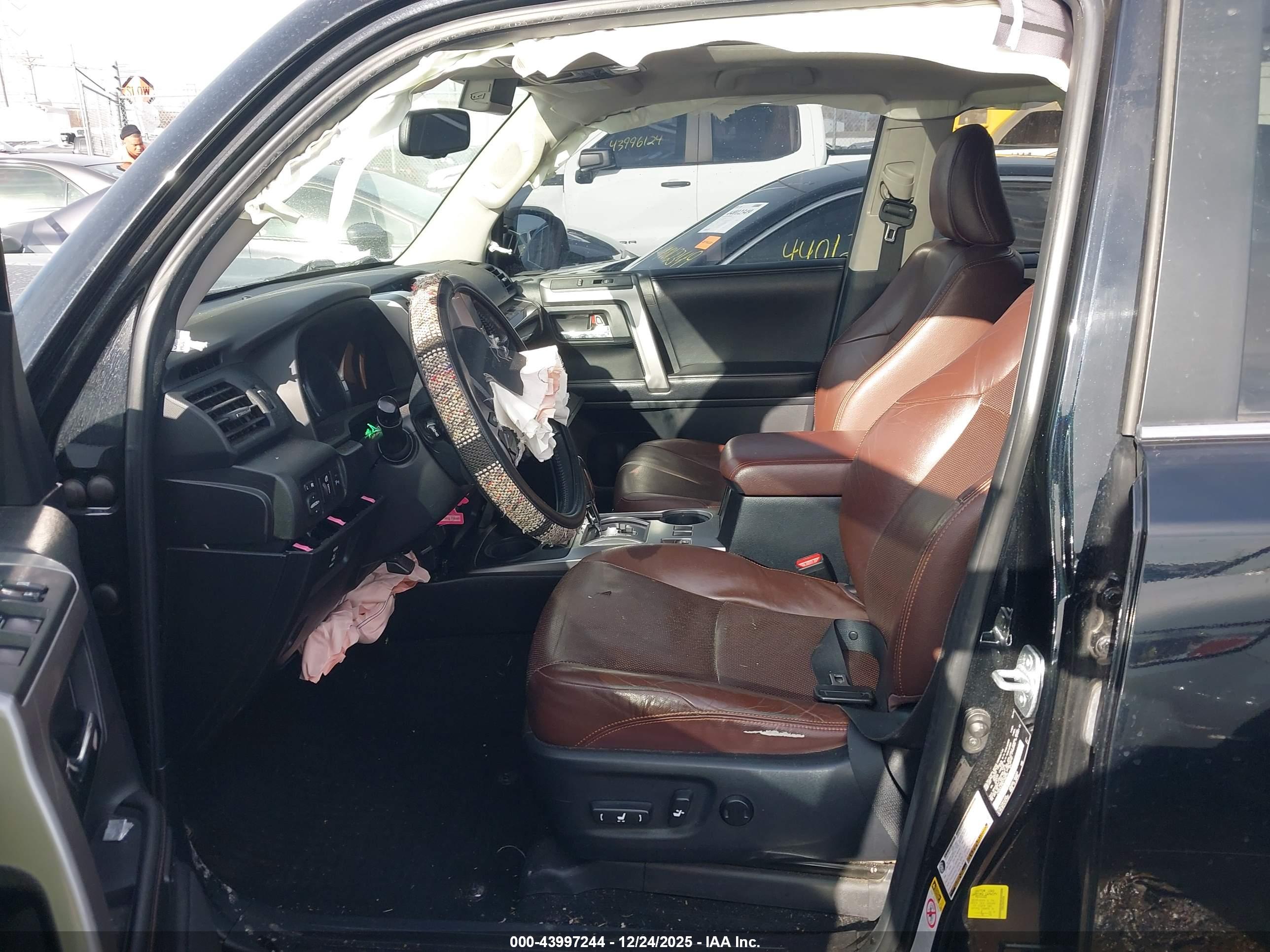 TOYOTA 4RUNNER image 5