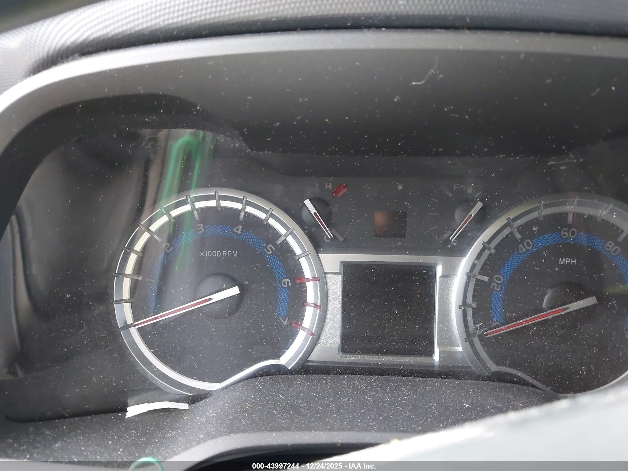 TOYOTA 4RUNNER image 7
